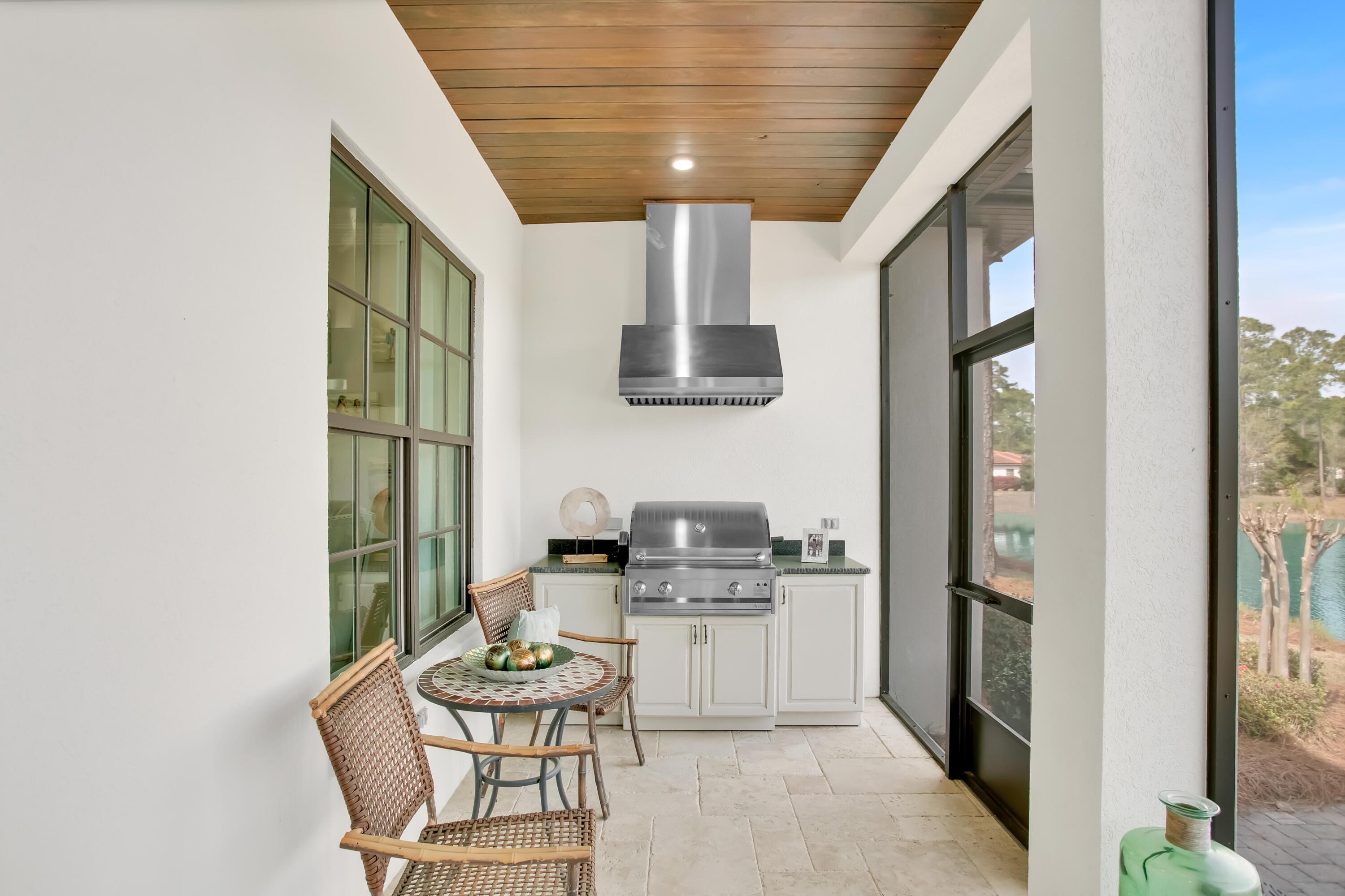 1652 San Marina Boulevard