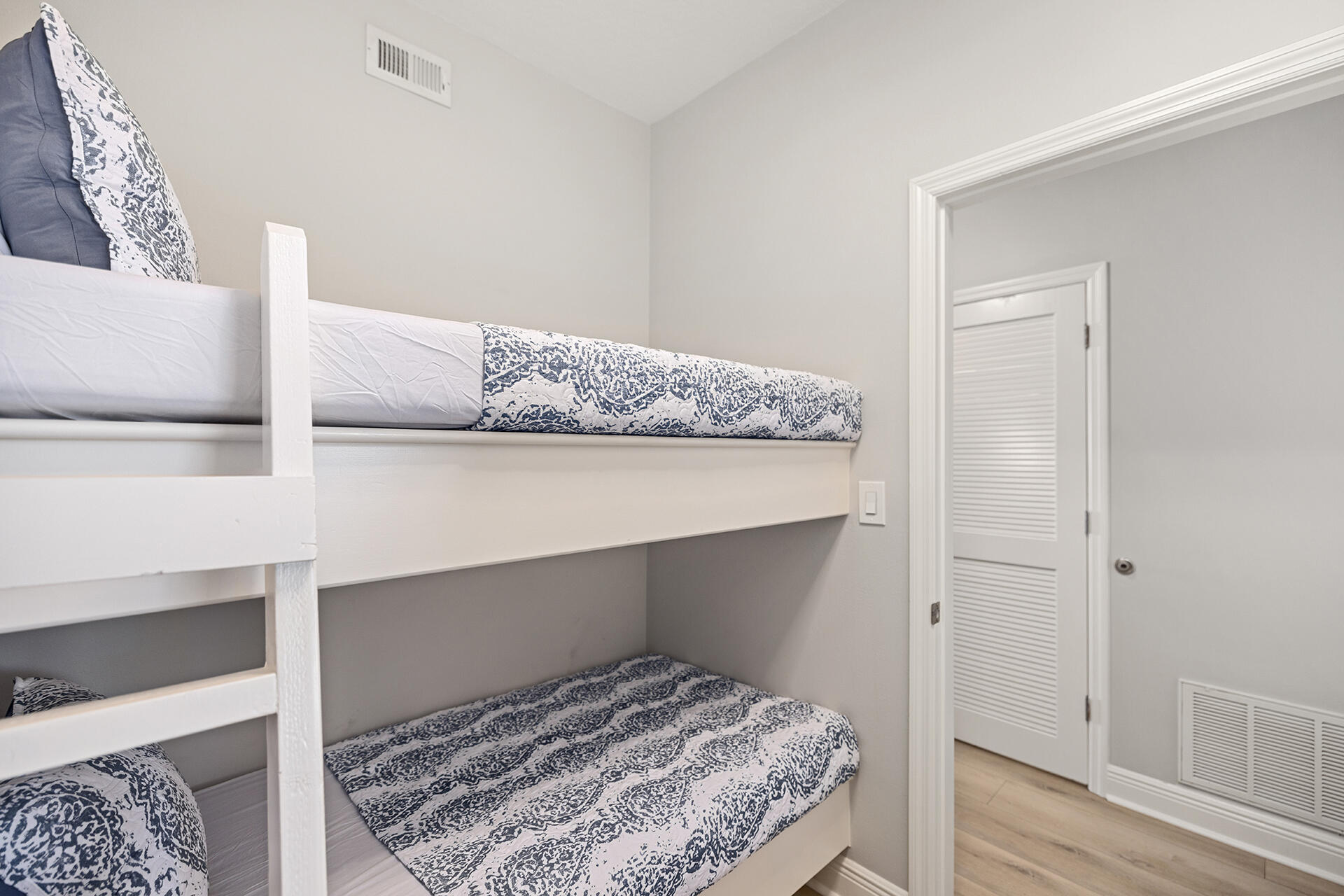 112 Seascape Drive, 2002