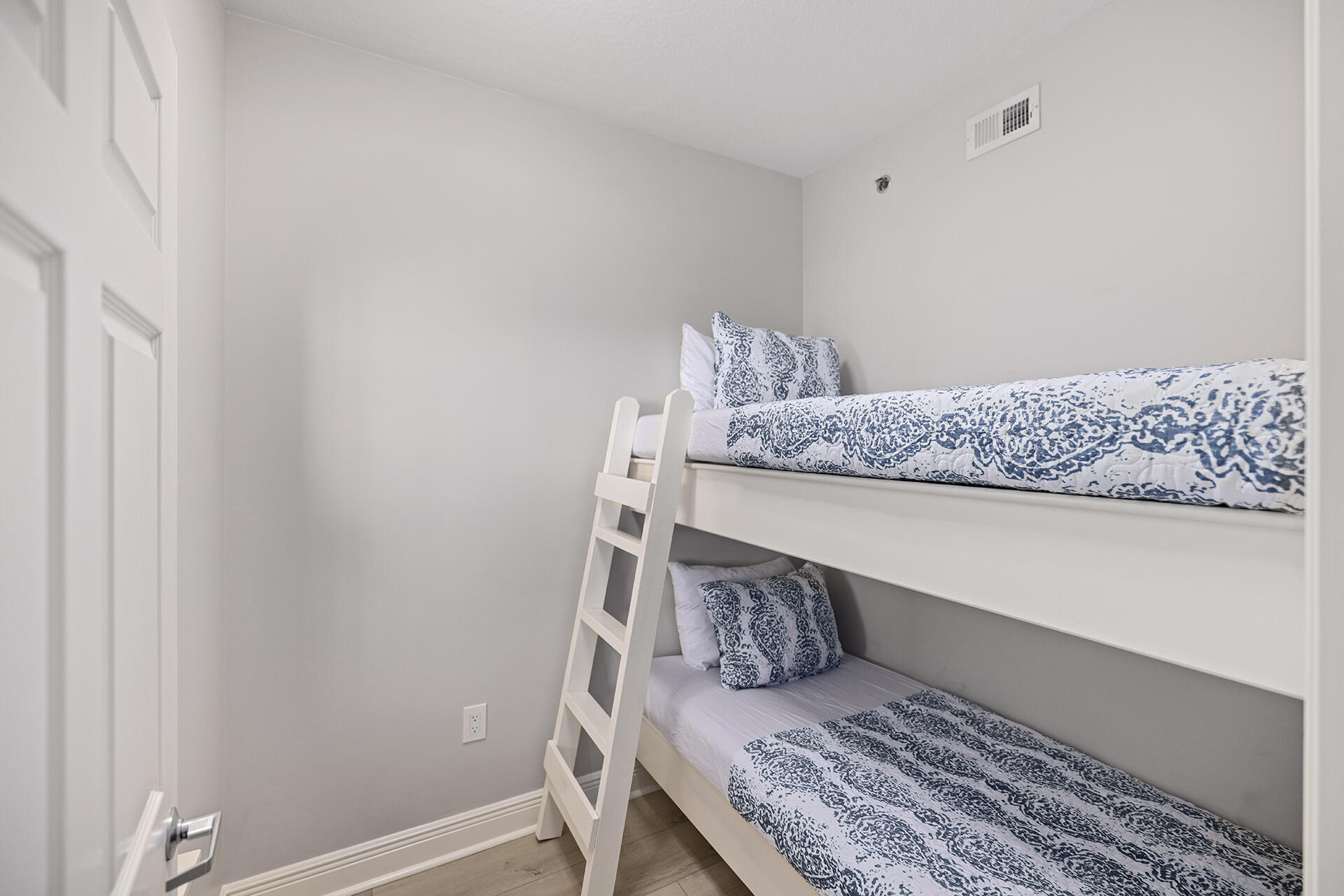 112 Seascape Drive, 2002