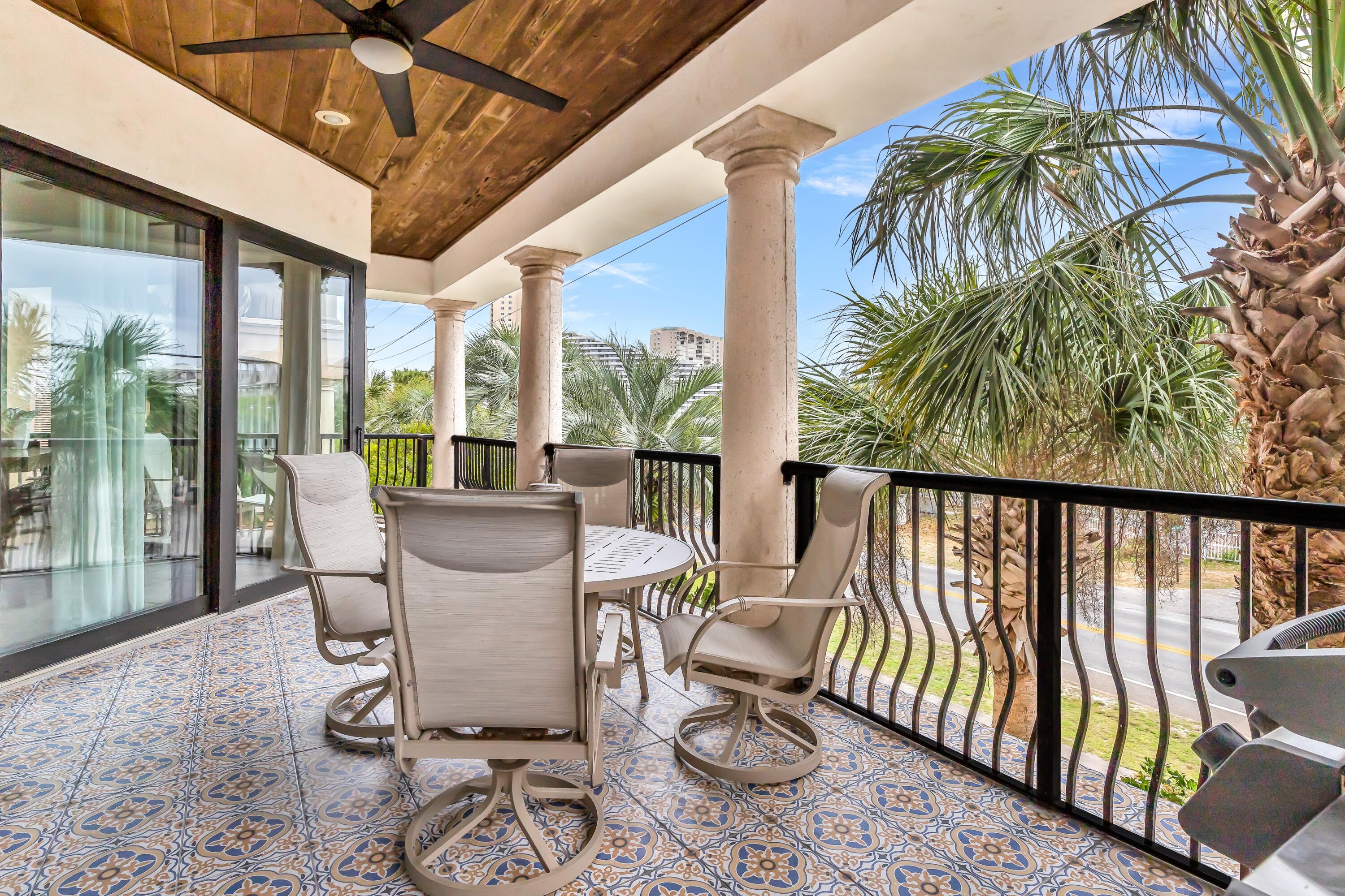 229 Rue Saint Tropez