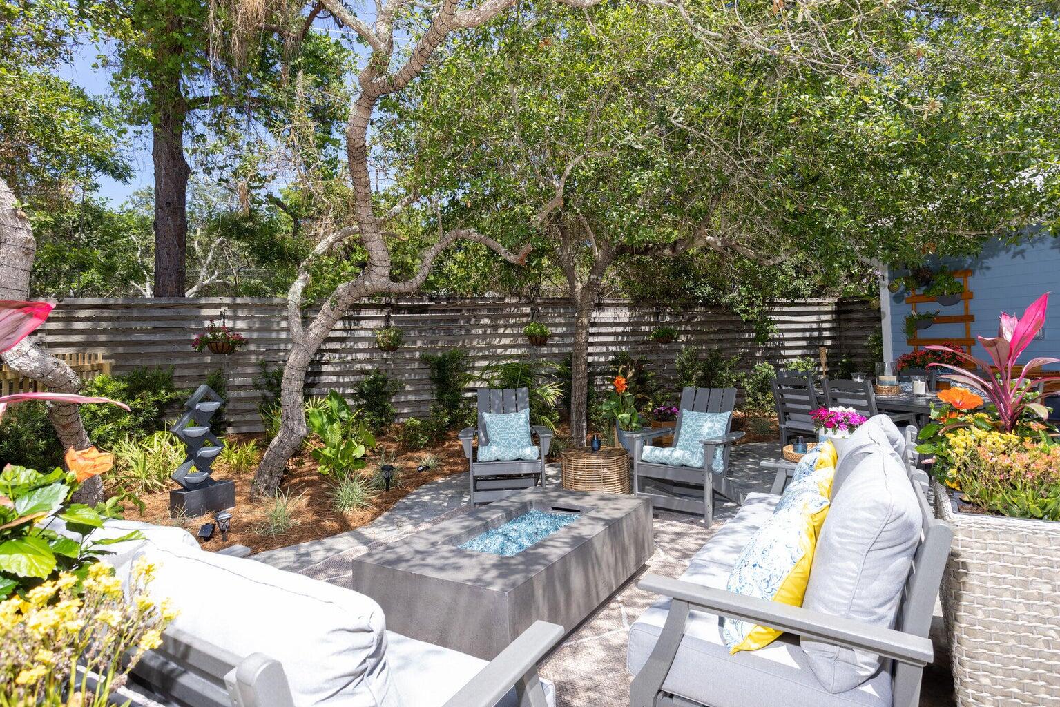 2017 Pine Island Circle