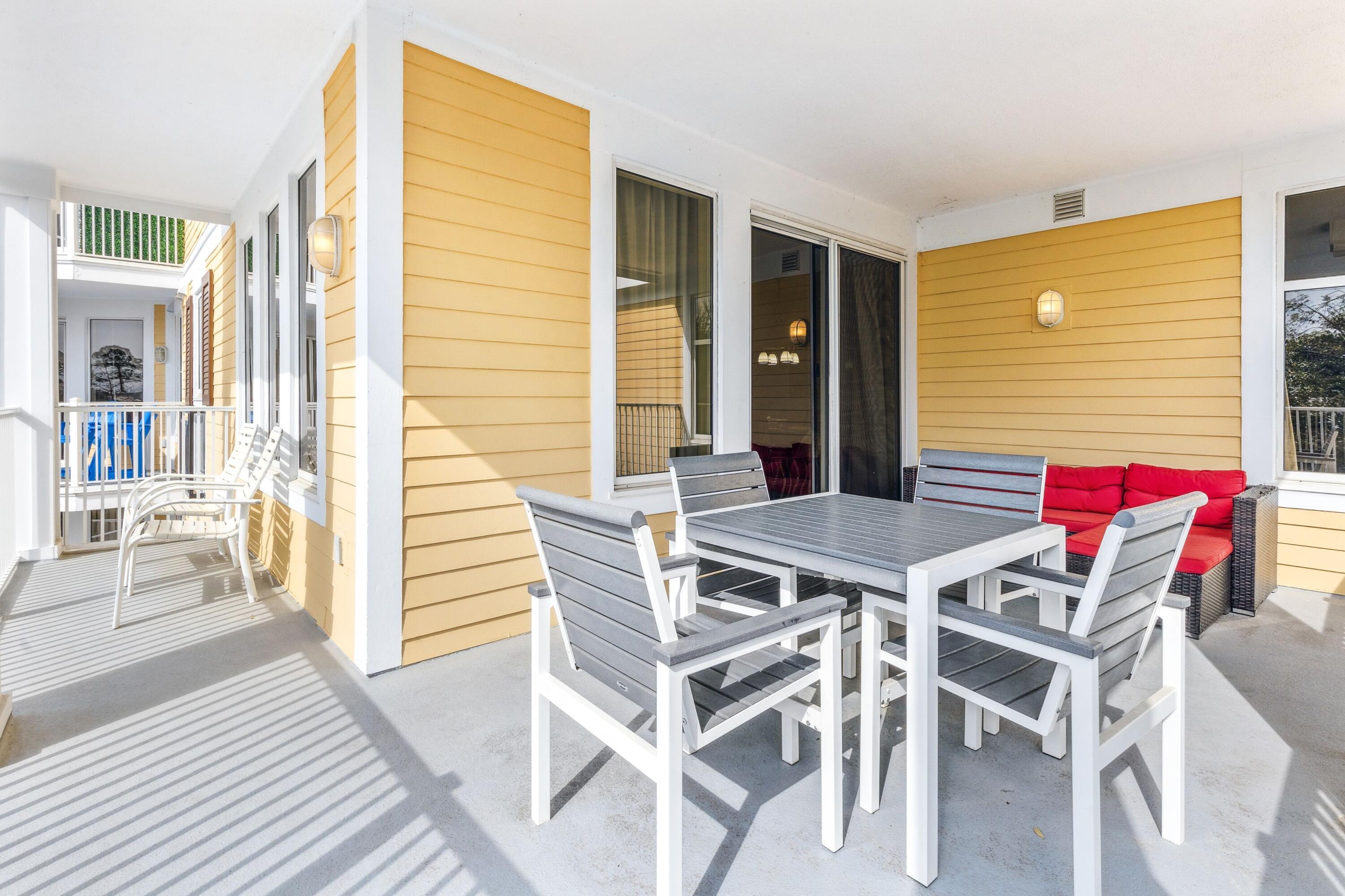 9100 Baytowne Wharf, 364