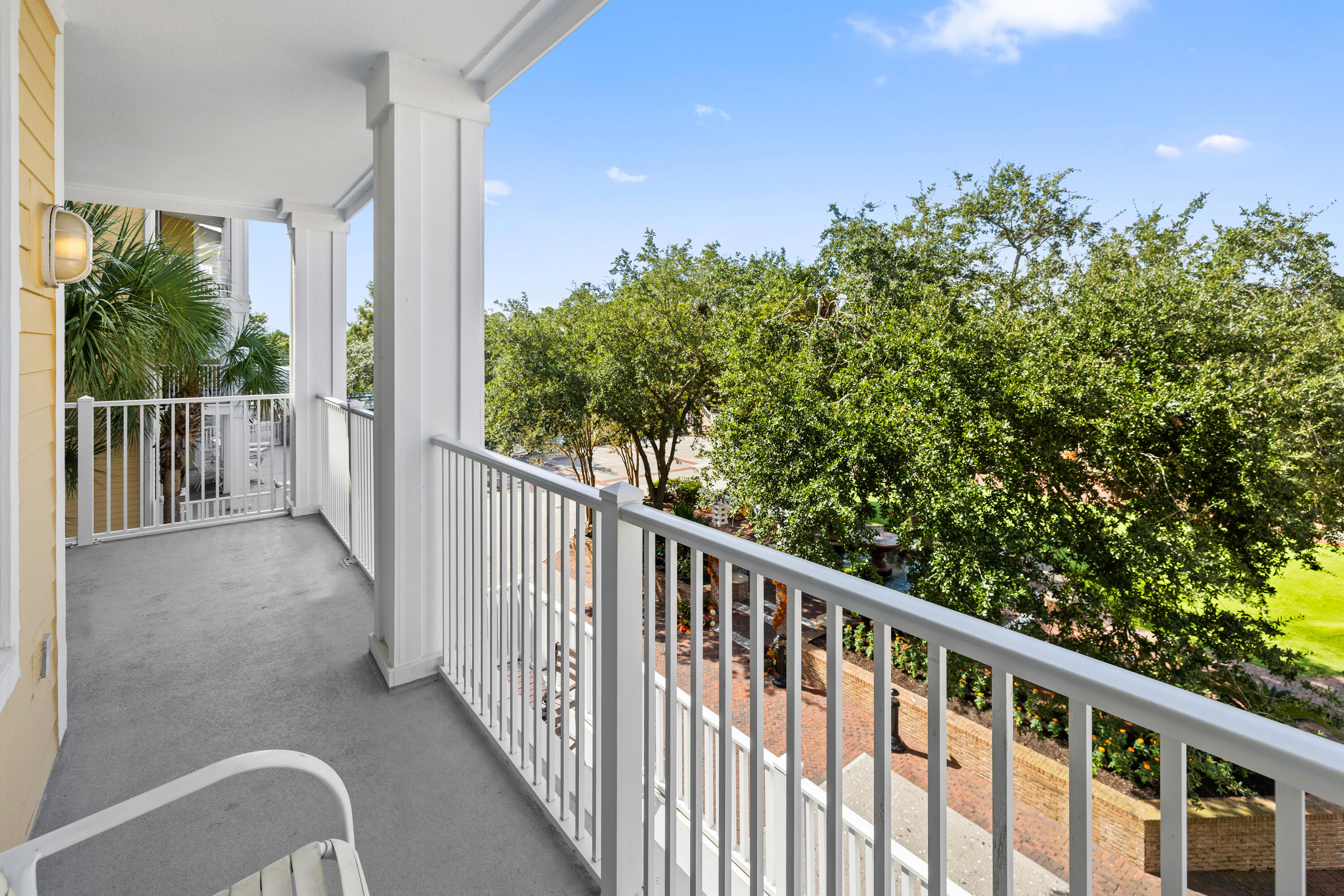 9100 Baytowne Wharf, 364