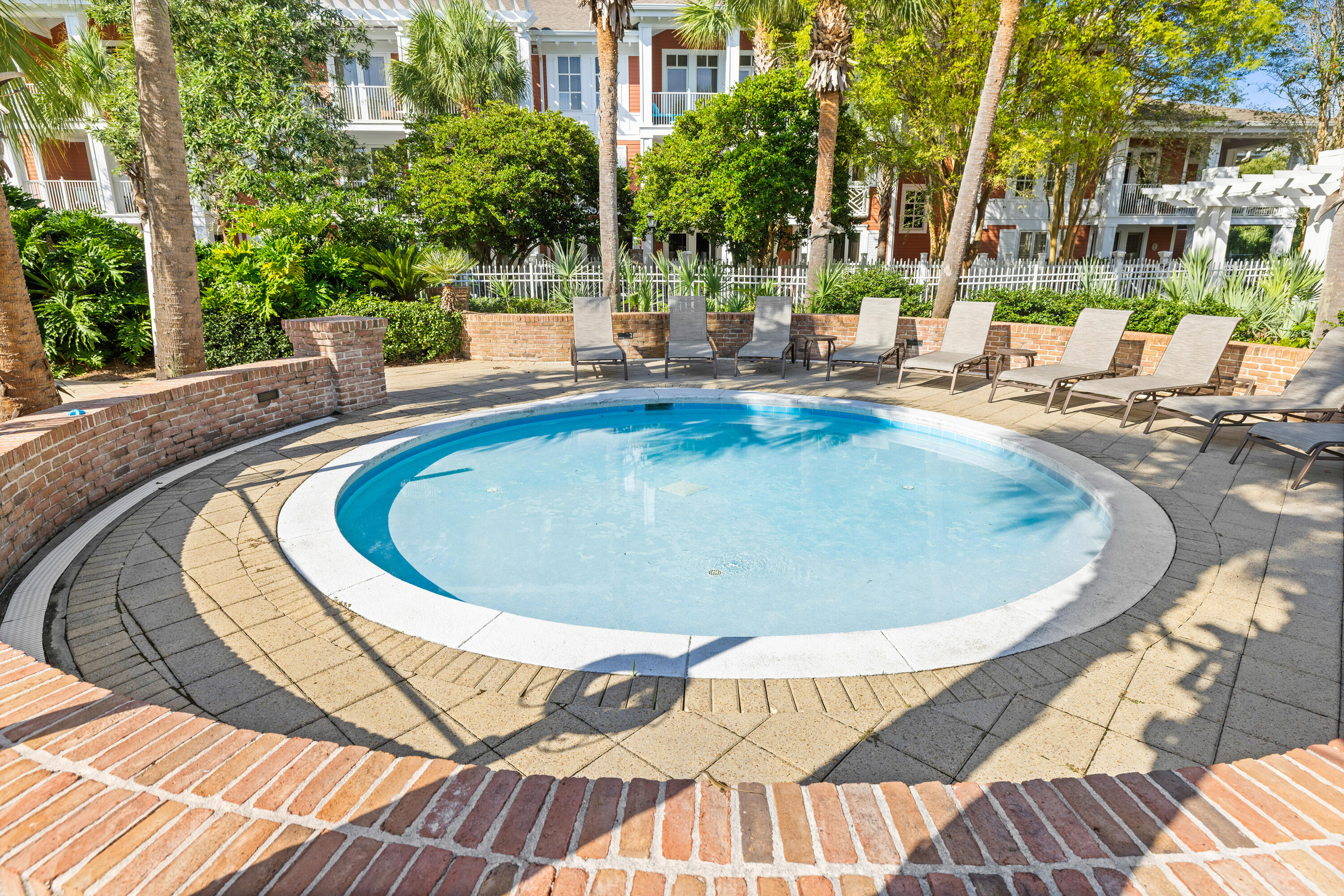 9100 Baytowne Wharf, 364