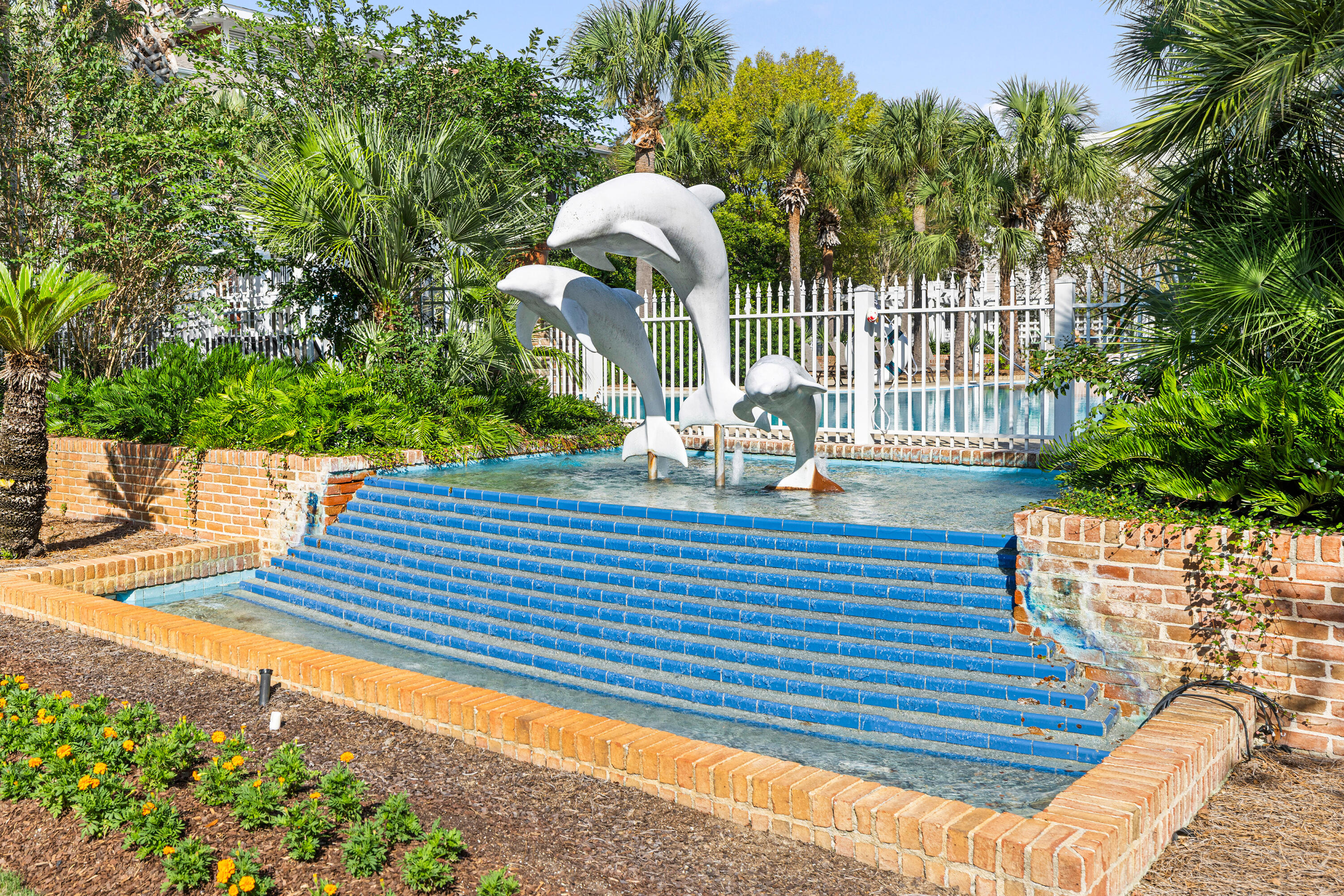 9100 Baytowne Wharf, 364