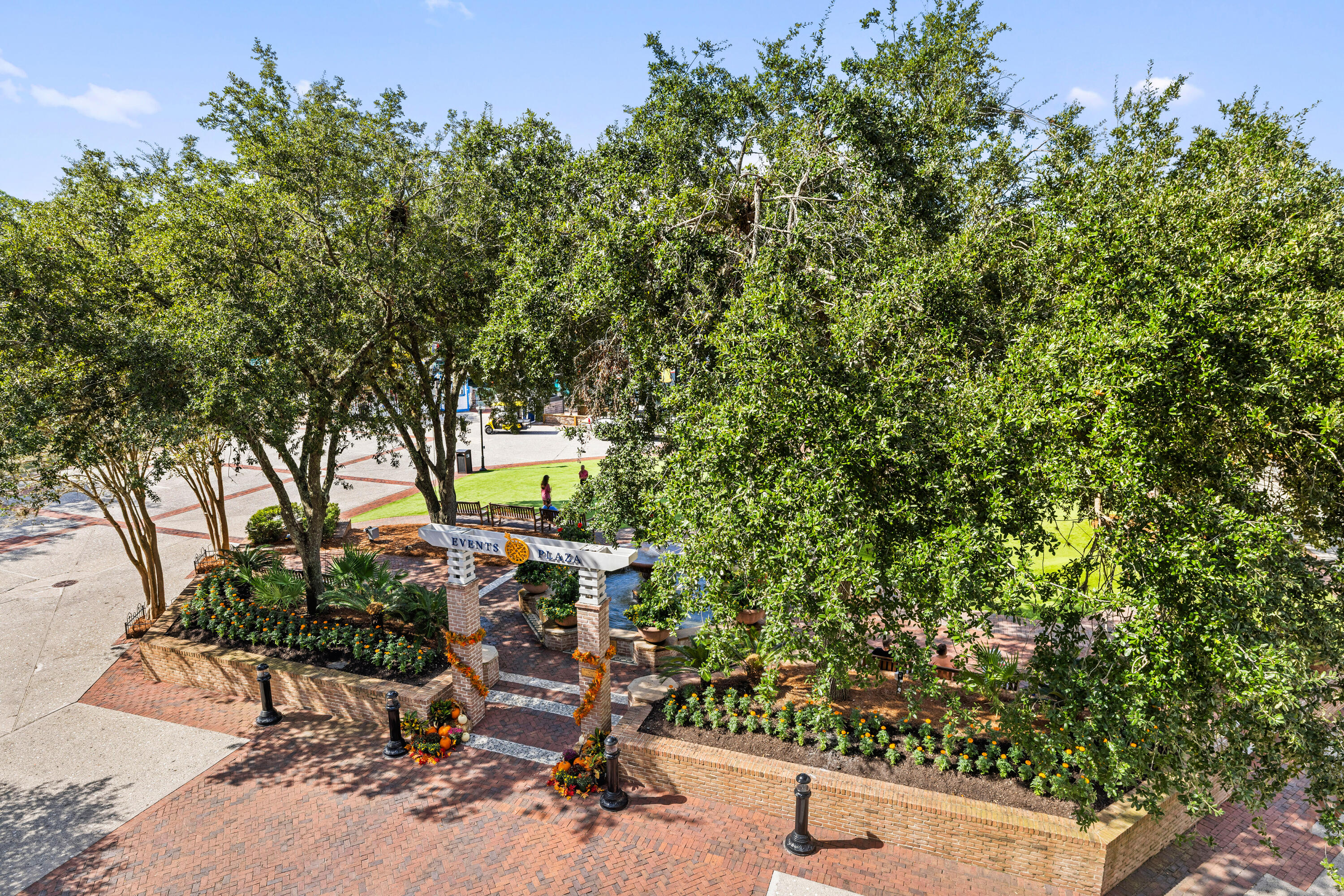 9100 Baytowne Wharf, 364