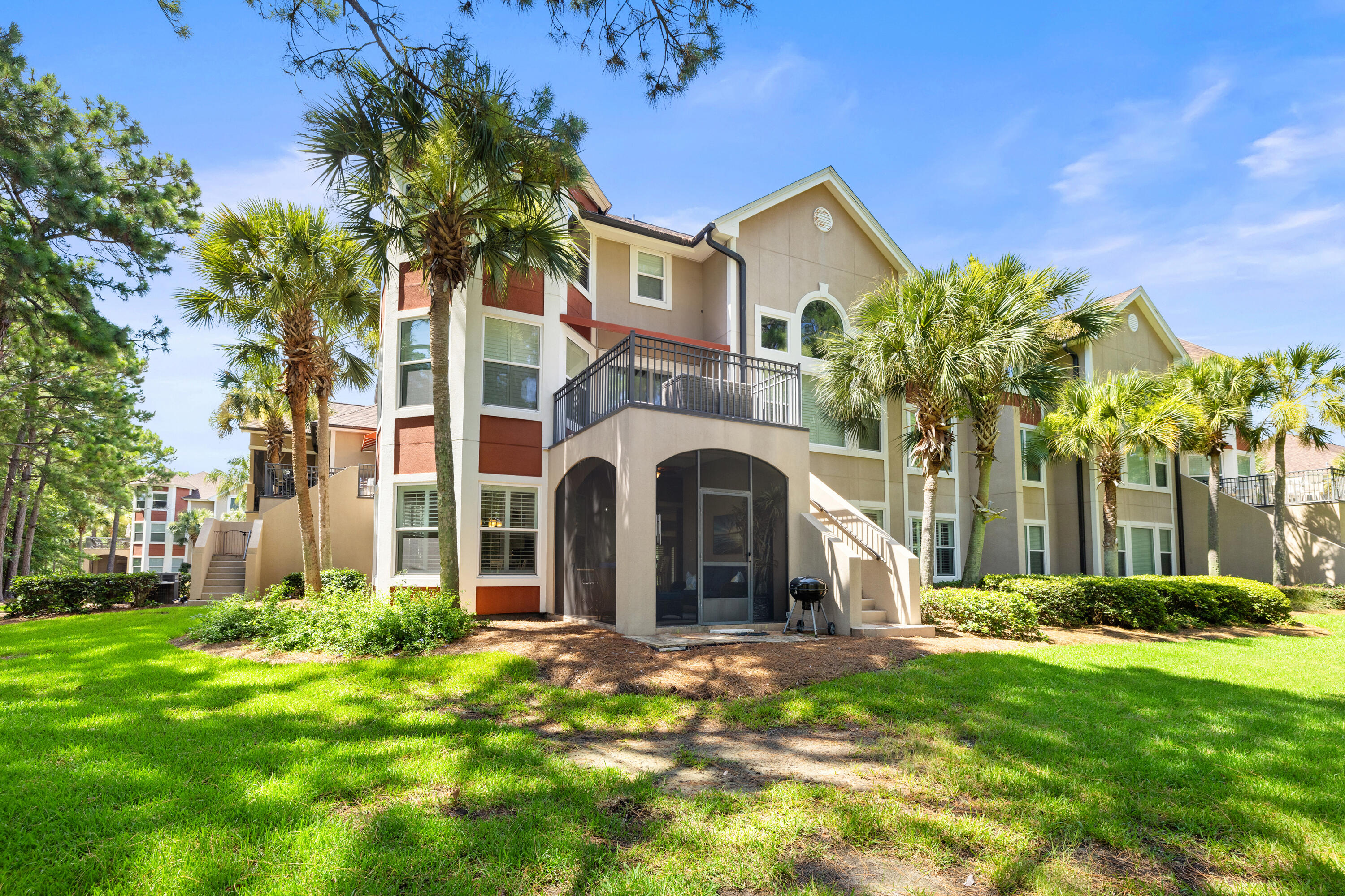 8526 Turnberry Court, 8526