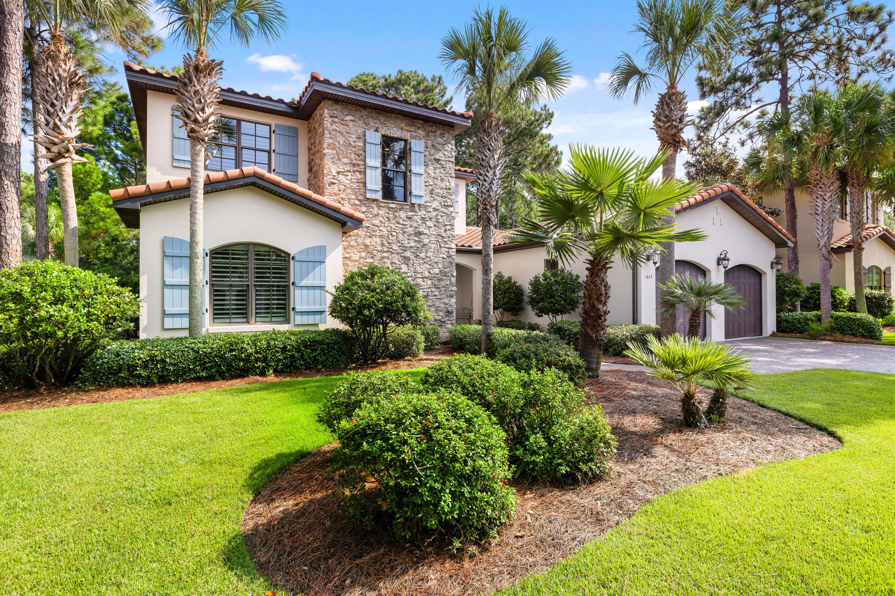 1643 San Marina Boulevard