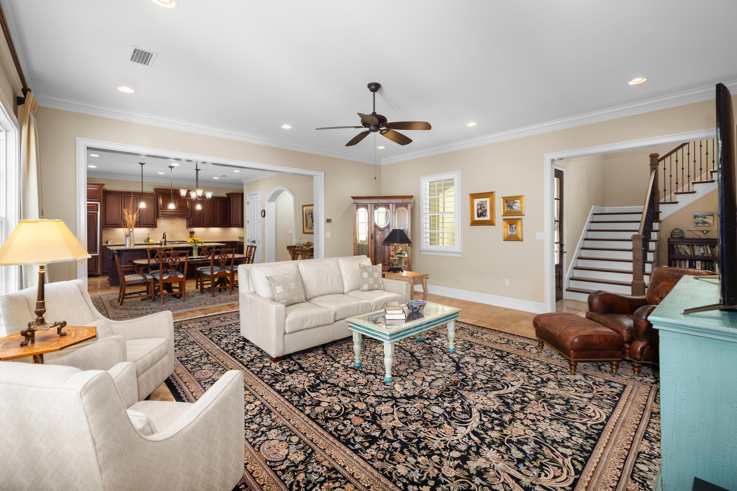 1643 San Marina Boulevard