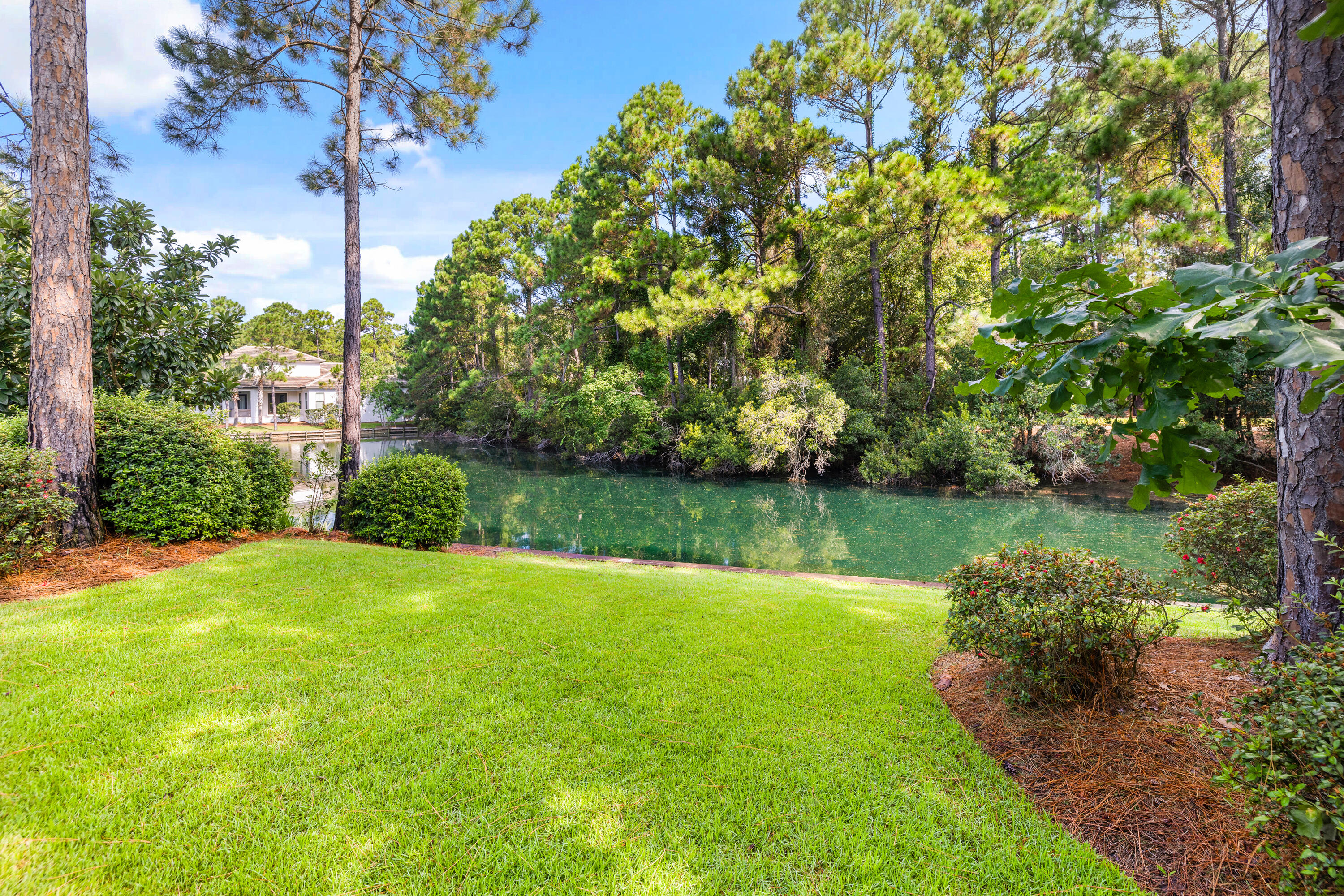 1643 San Marina Boulevard