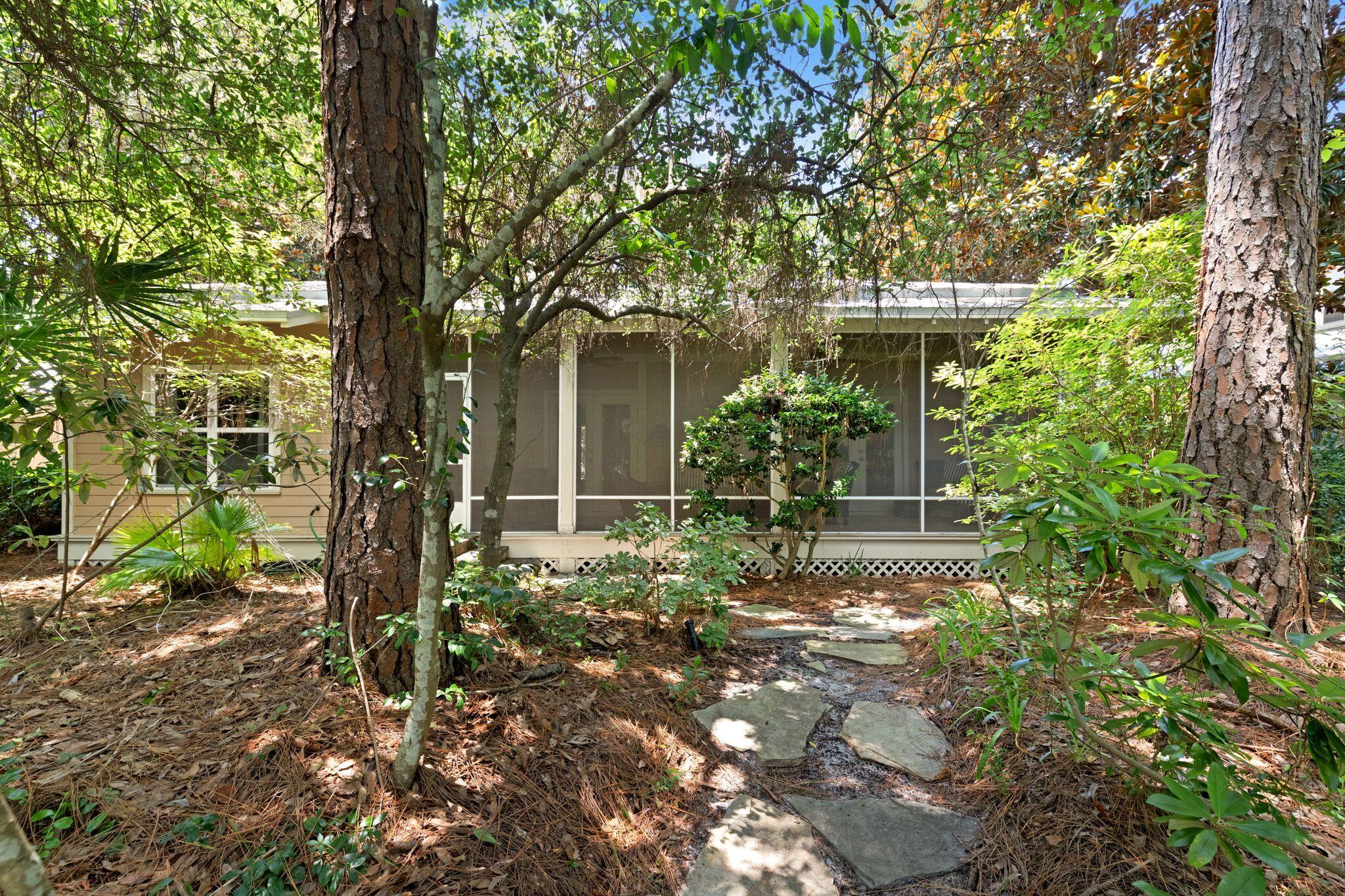 1127 Prestwick Place