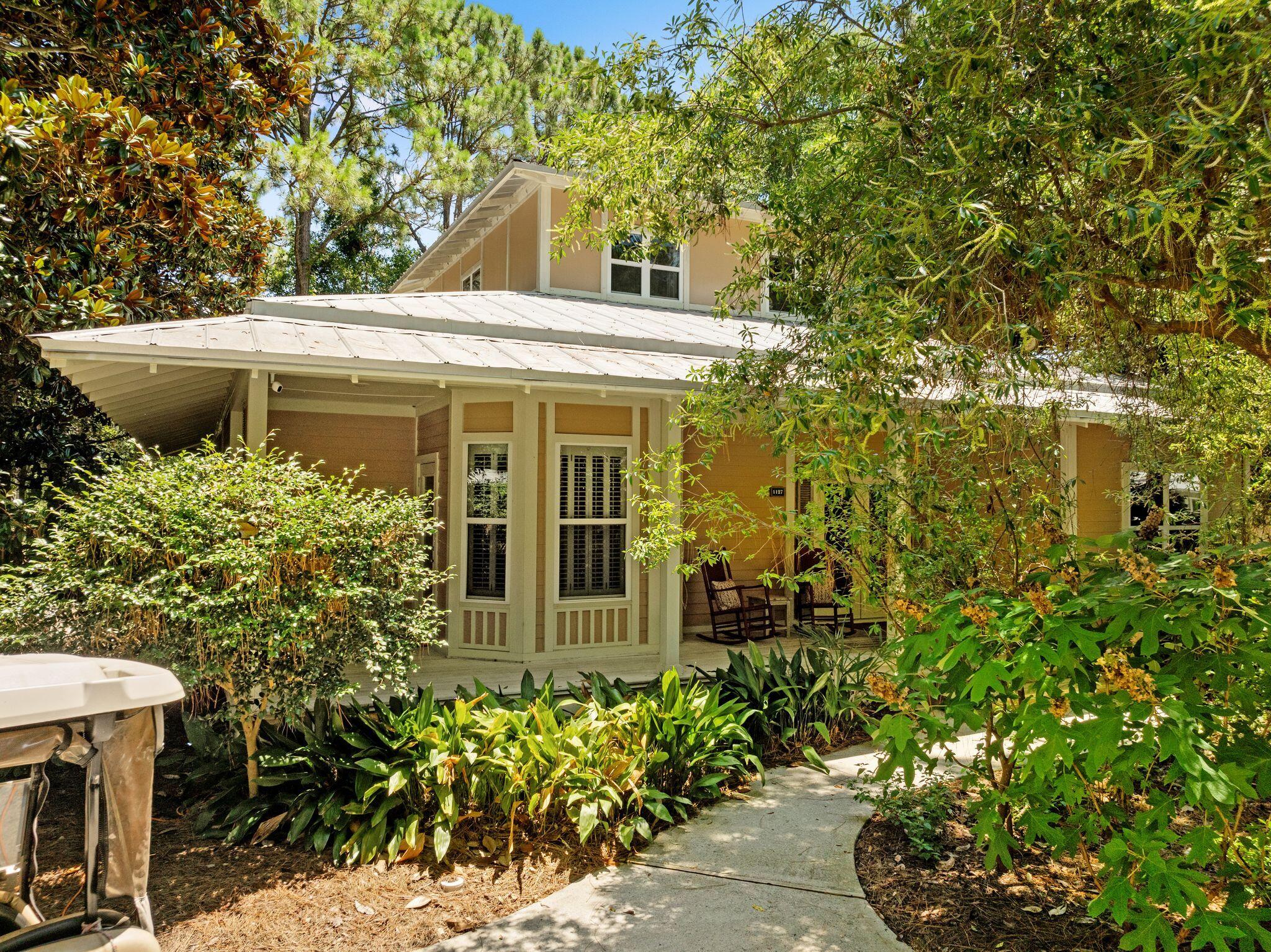 1127 Prestwick Place