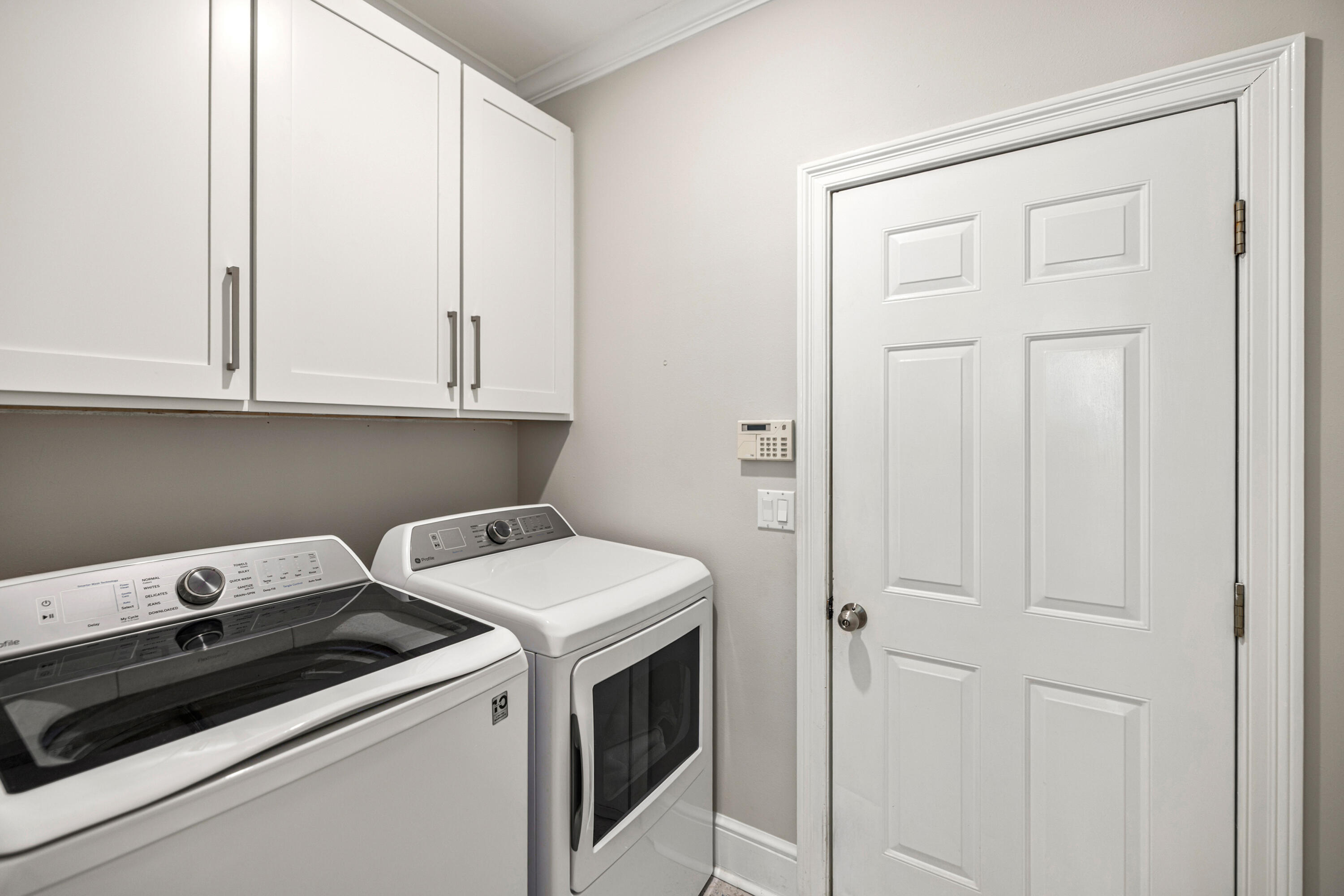 1436 E Baytowne Circle