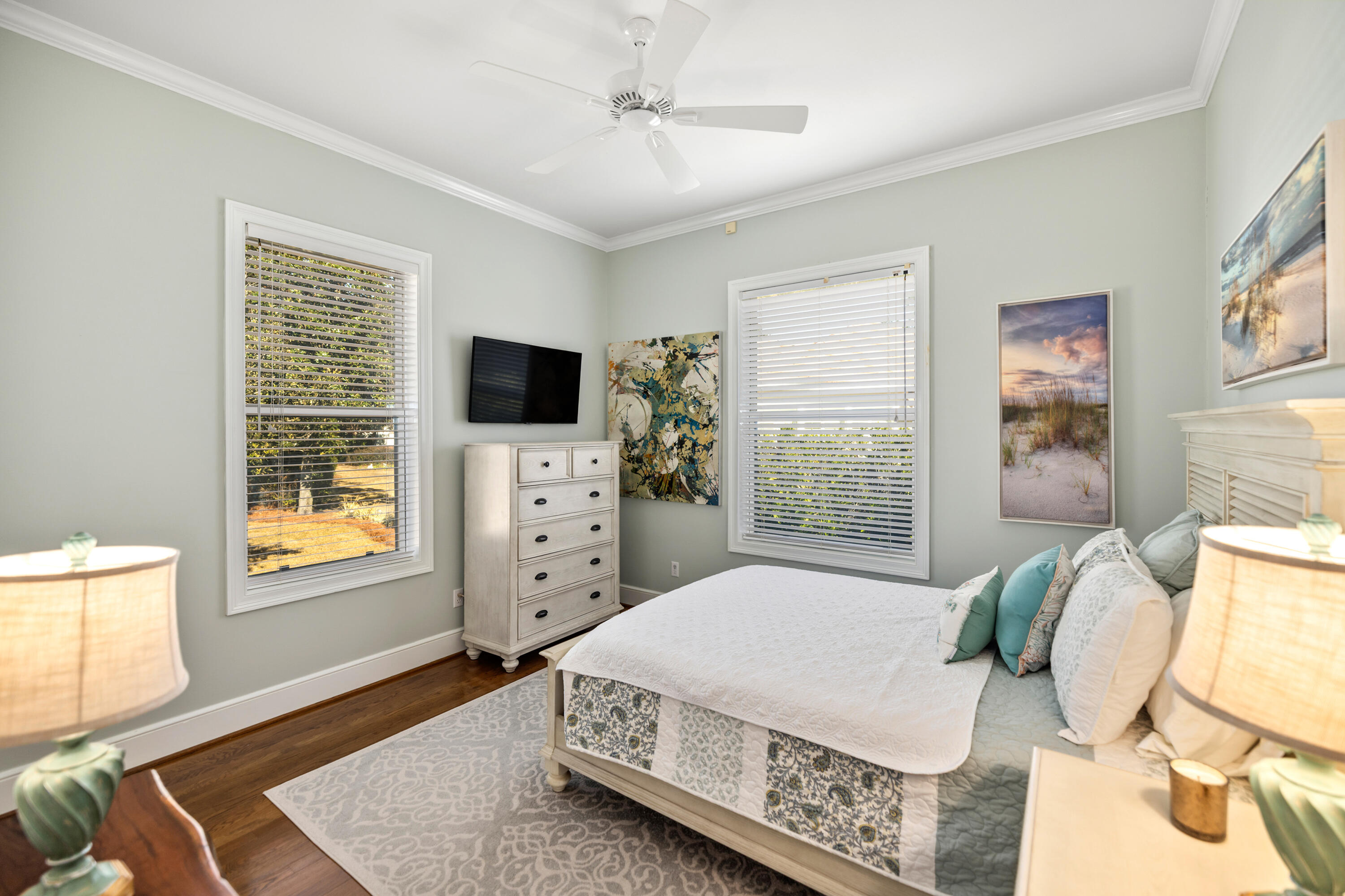 1436 E Baytowne Circle