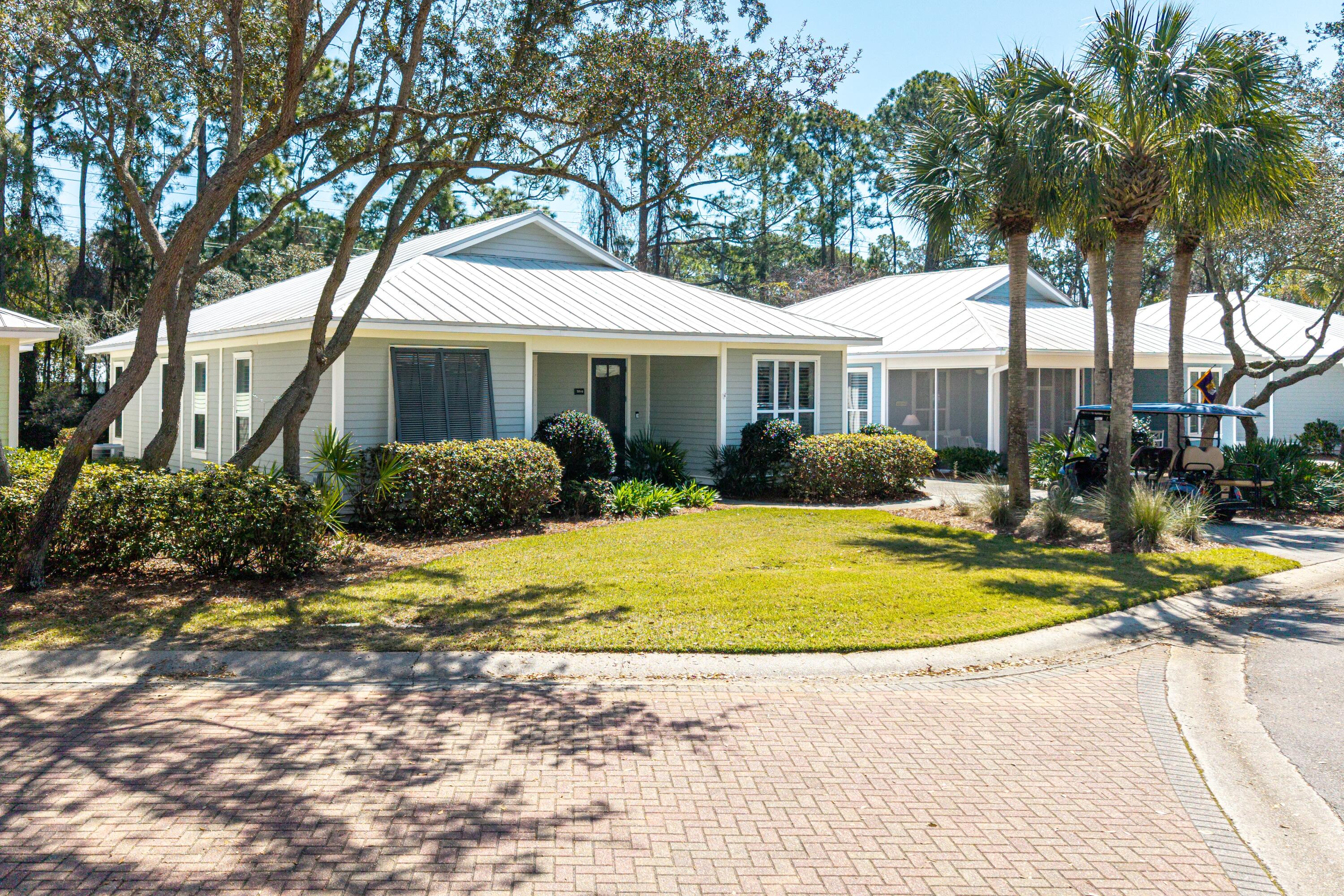 2016 Pine Island Circle