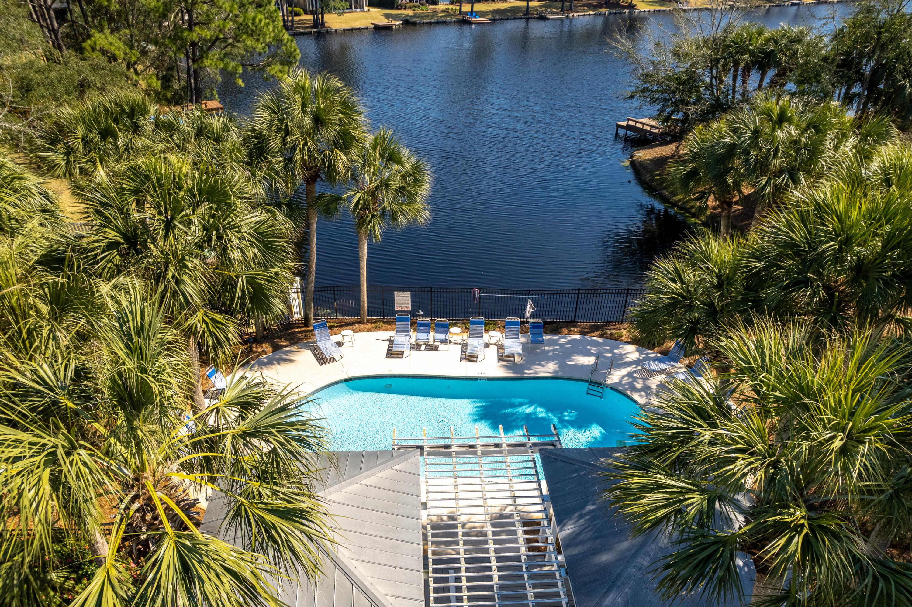 2016 Pine Island Circle