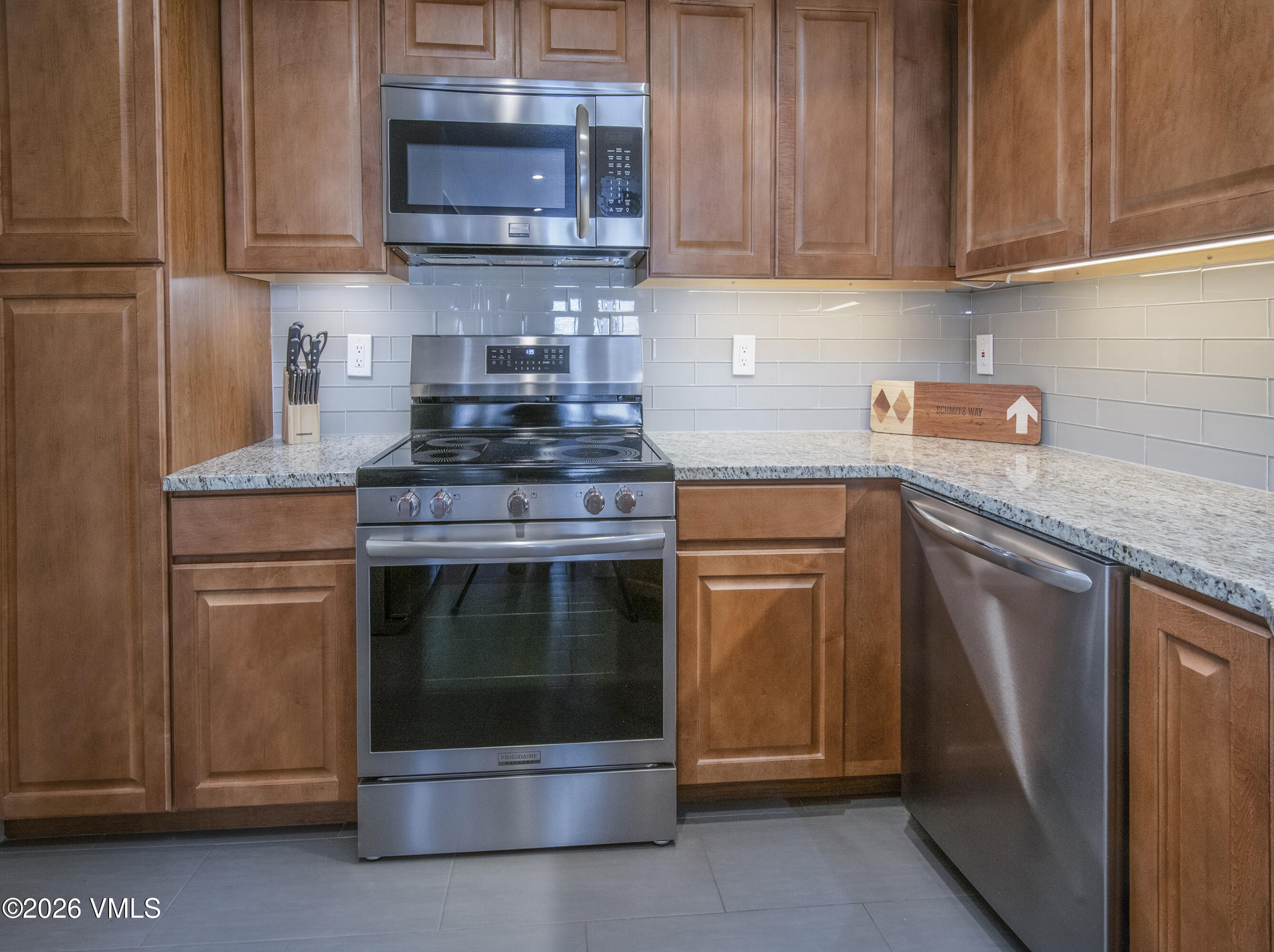 40 River Pines Court B107