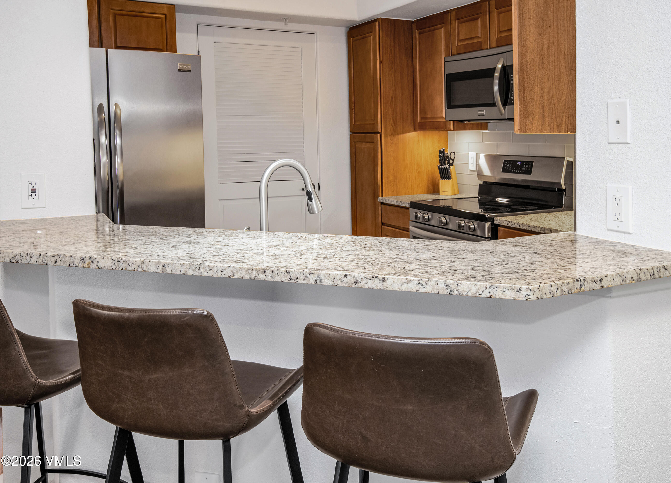 40 River Pines Court B107