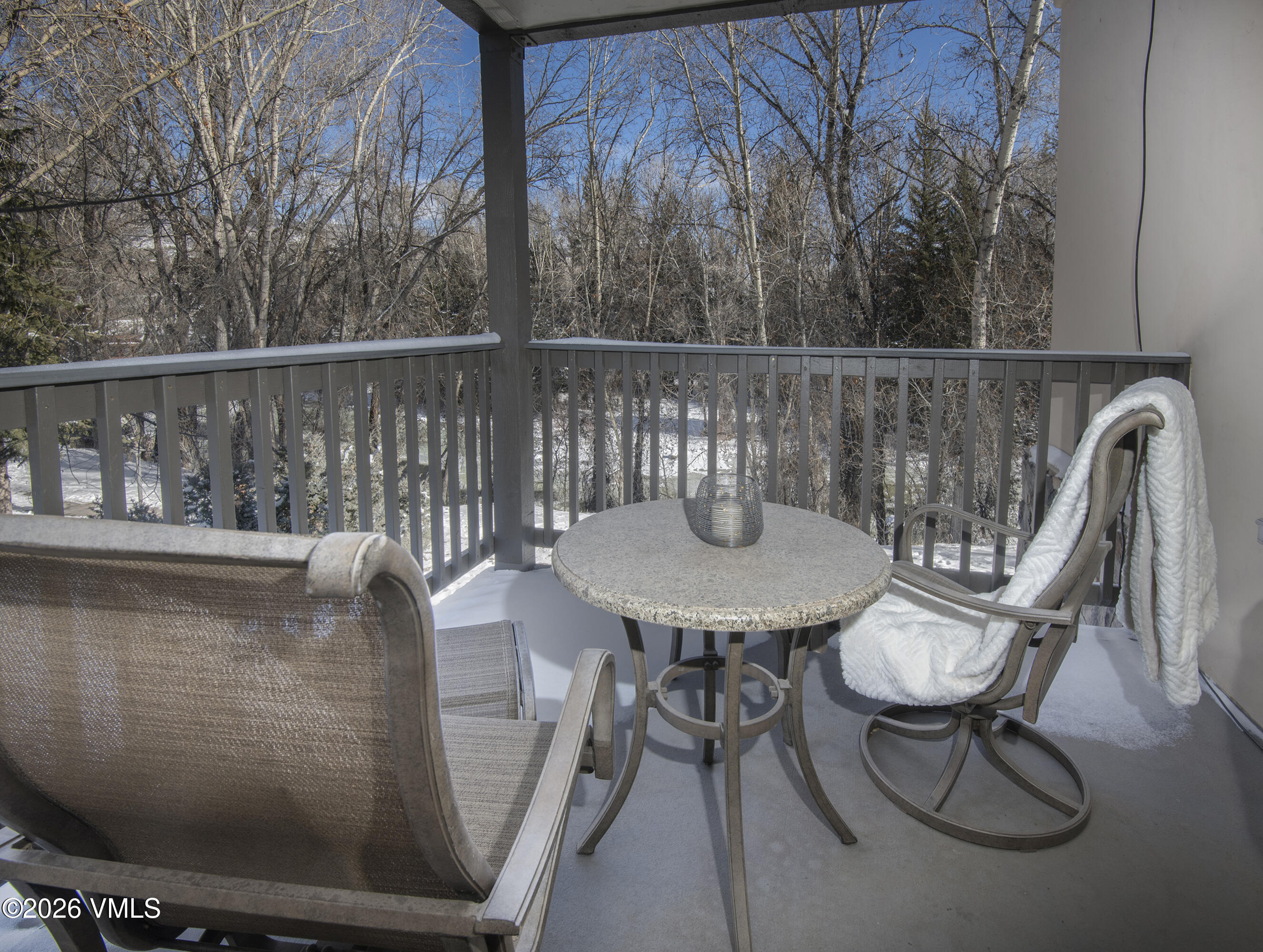 40 River Pines Court B107