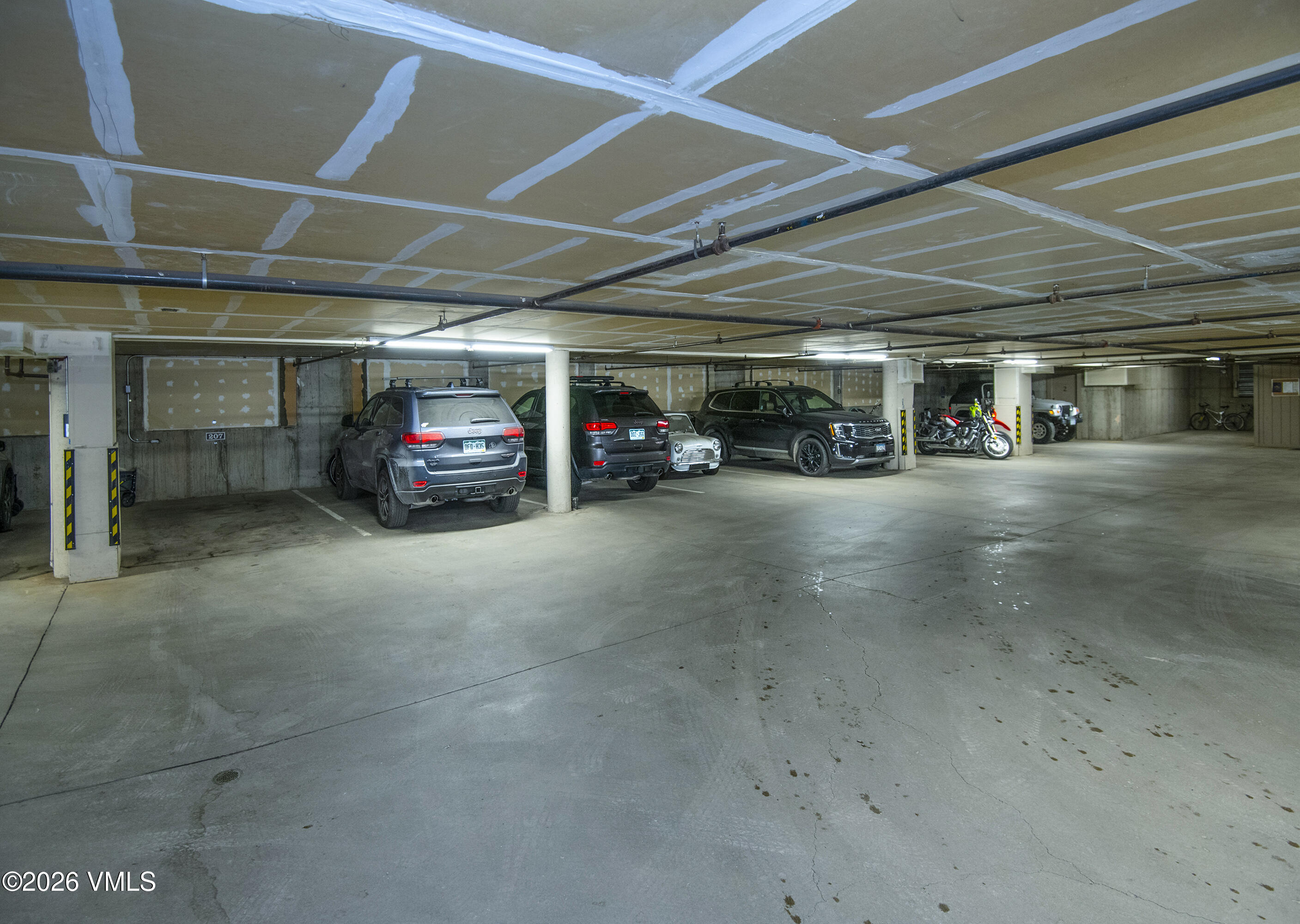 40 River Pines Court B107