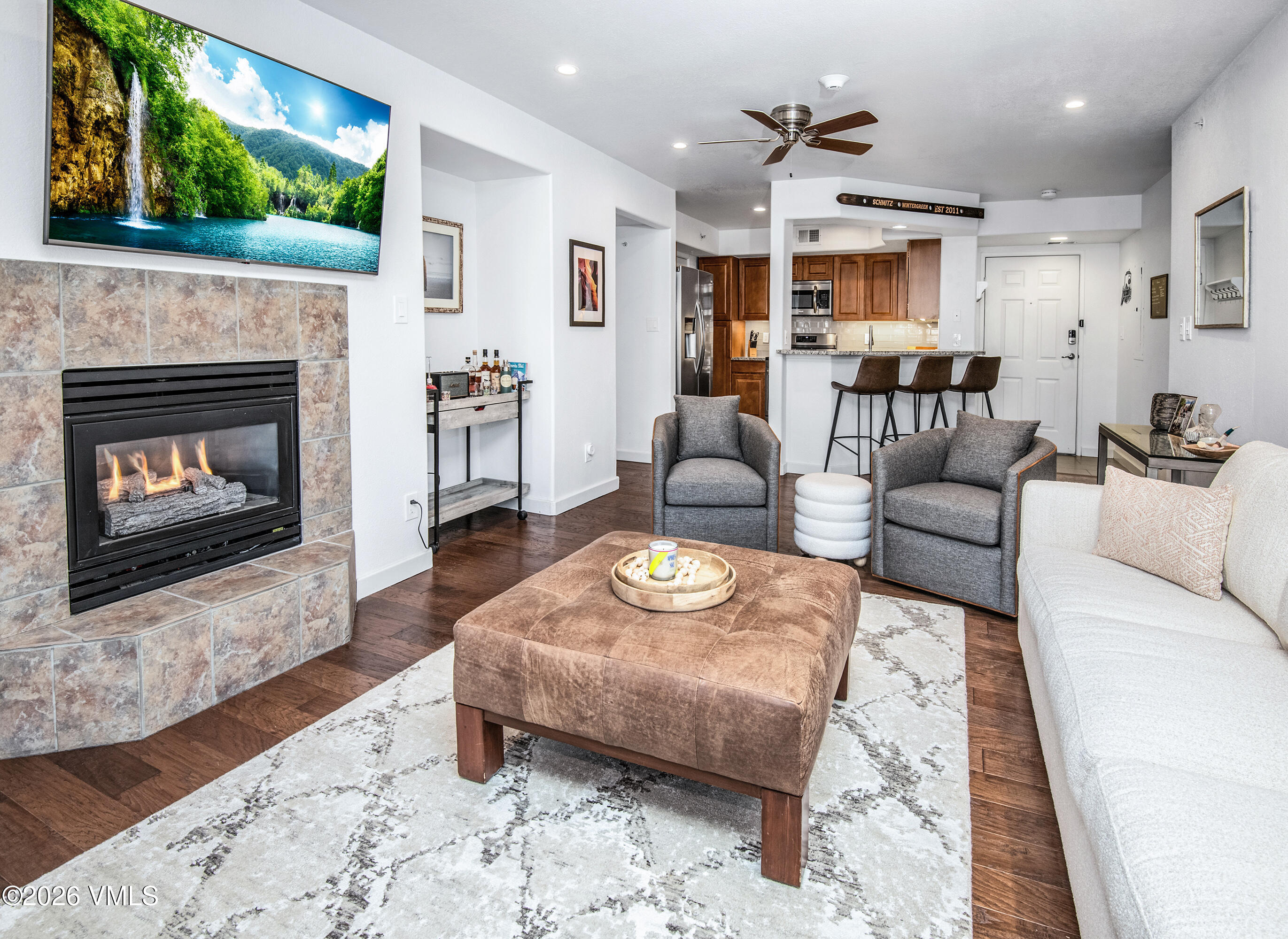 40 River Pines Court B107