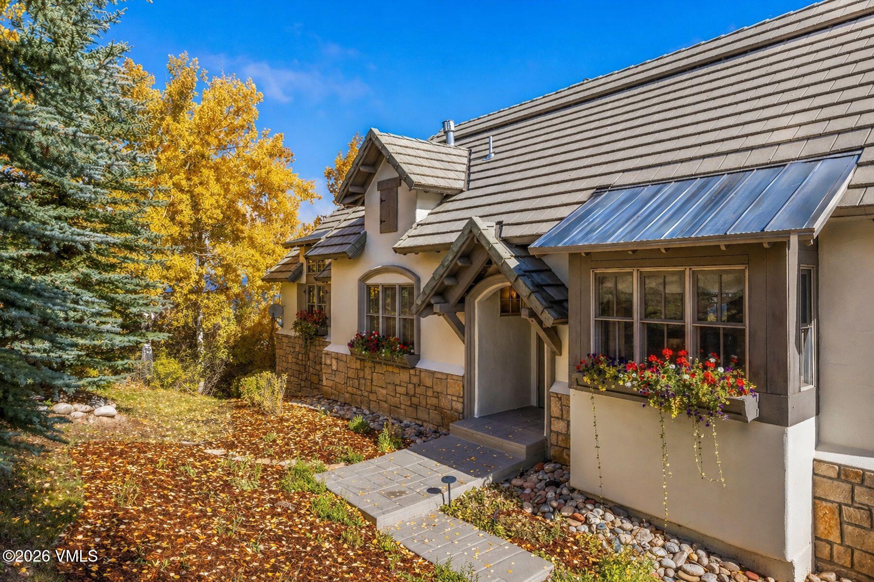 271 Eagles Glen Road