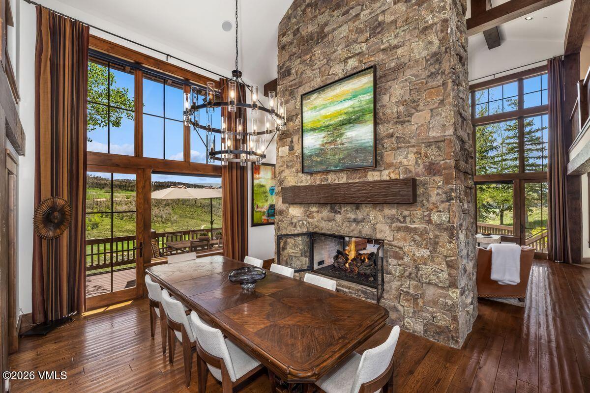 1092 The Summit Trail