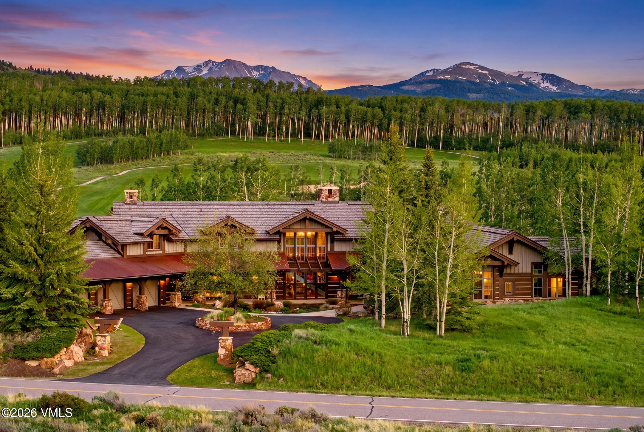 1092 The Summit Trail