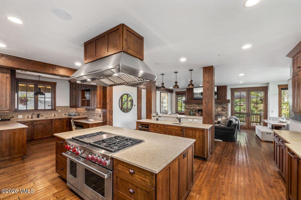 1092 The Summit Trail
