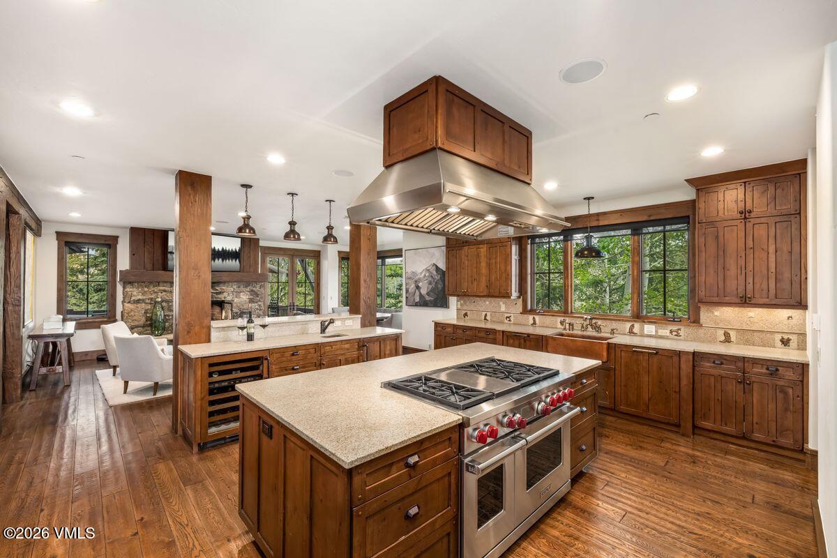 1092 The Summit Trail