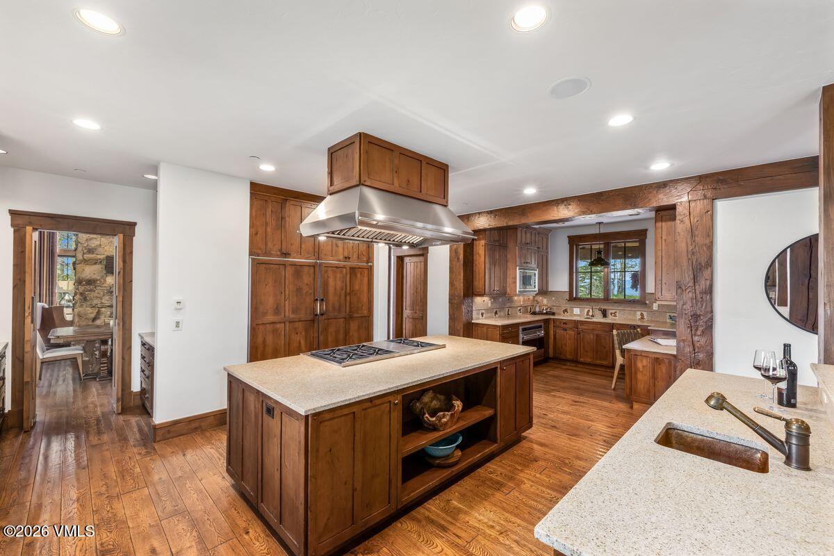 1092 The Summit Trail
