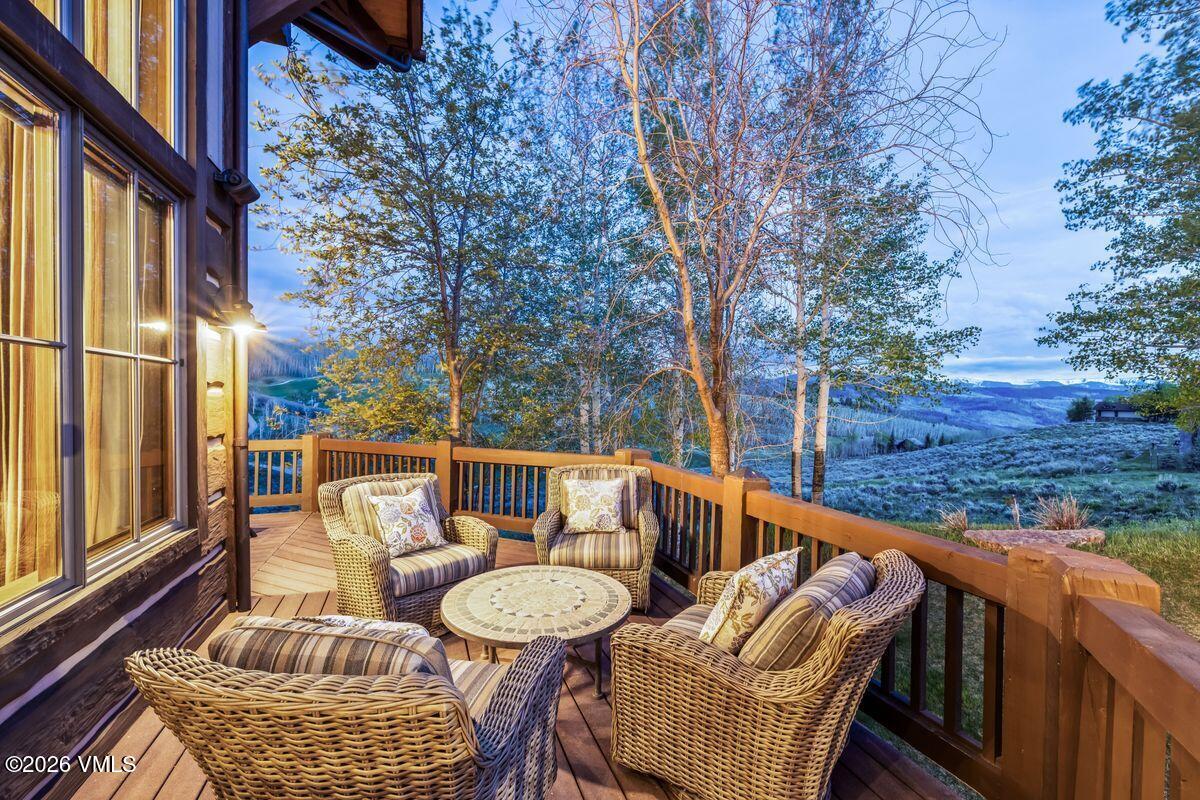1092 The Summit Trail