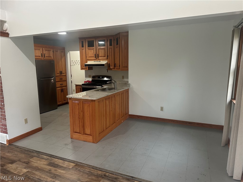 3580 & 3582 E Western Reserve Road