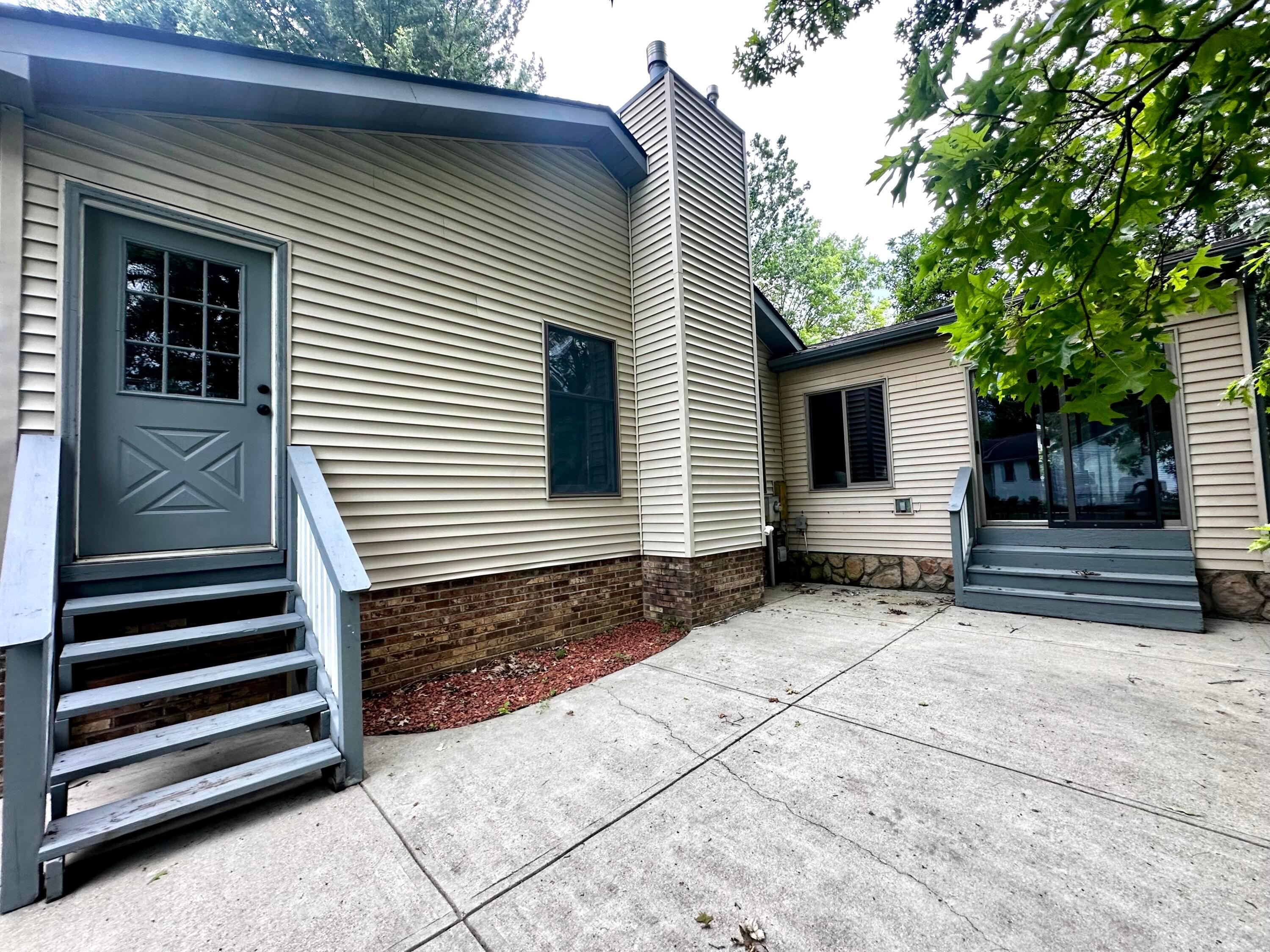 12052 Peppermill Lane