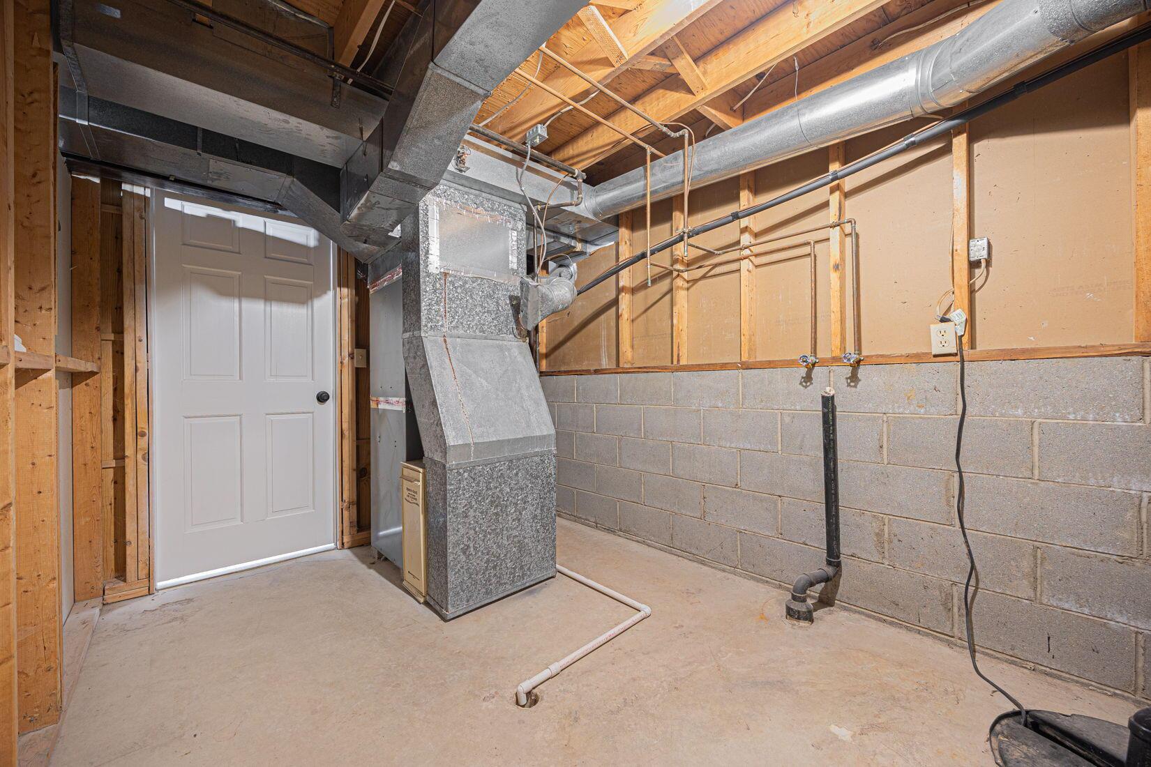 12052 Peppermill Lane