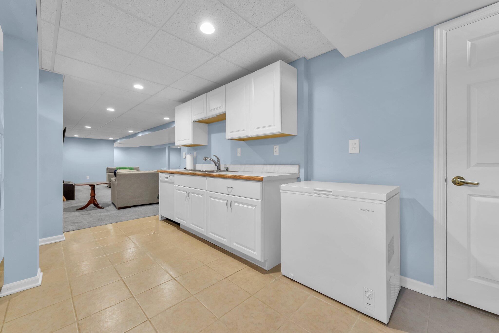 6598 Estate View Drive S