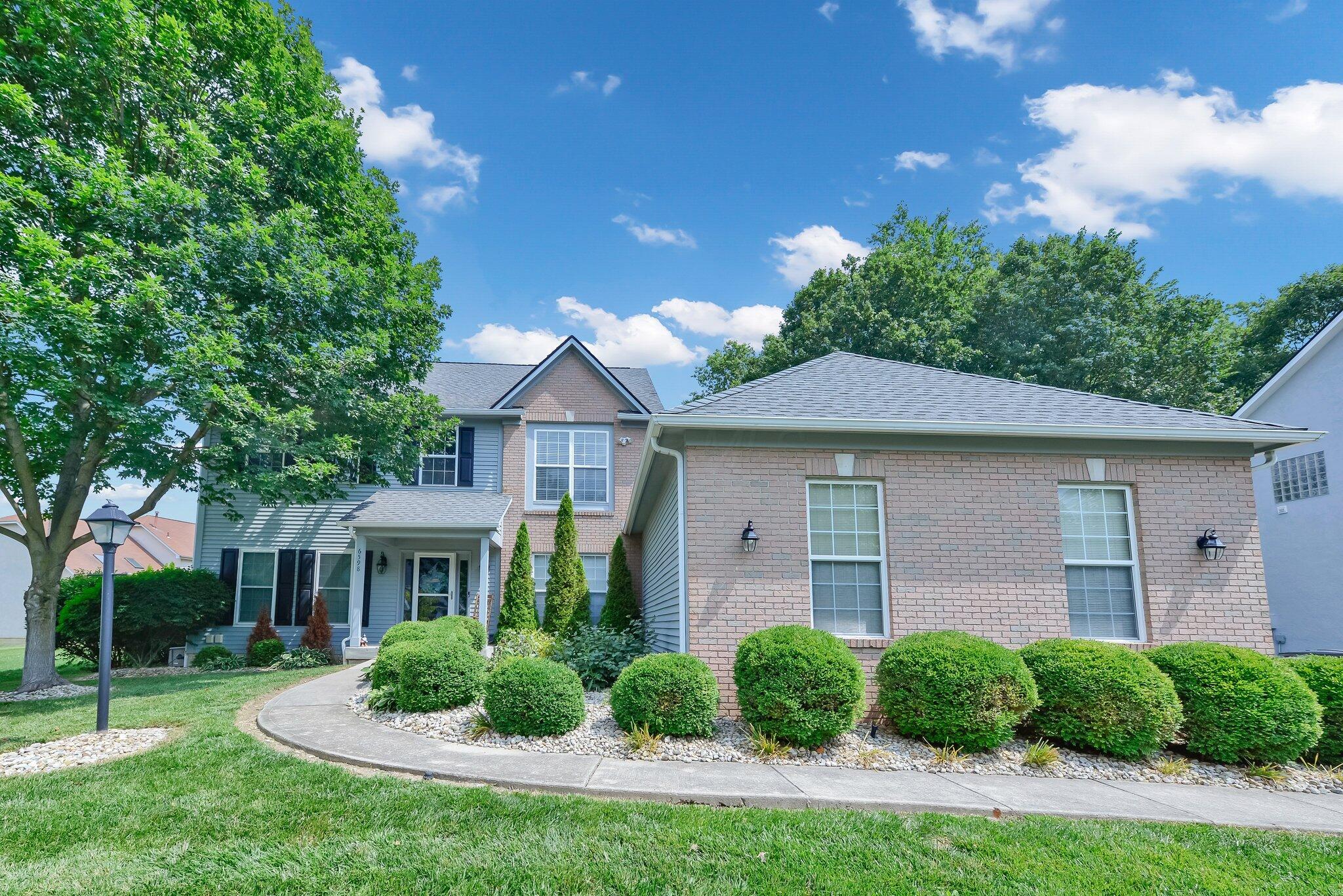 6598 Estate View Drive S