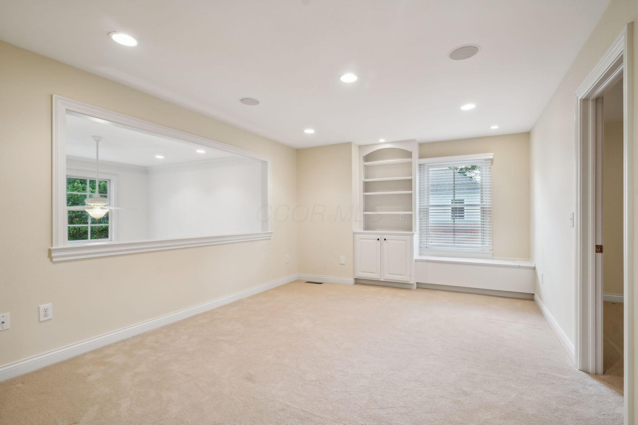 1349 White Oak Lane