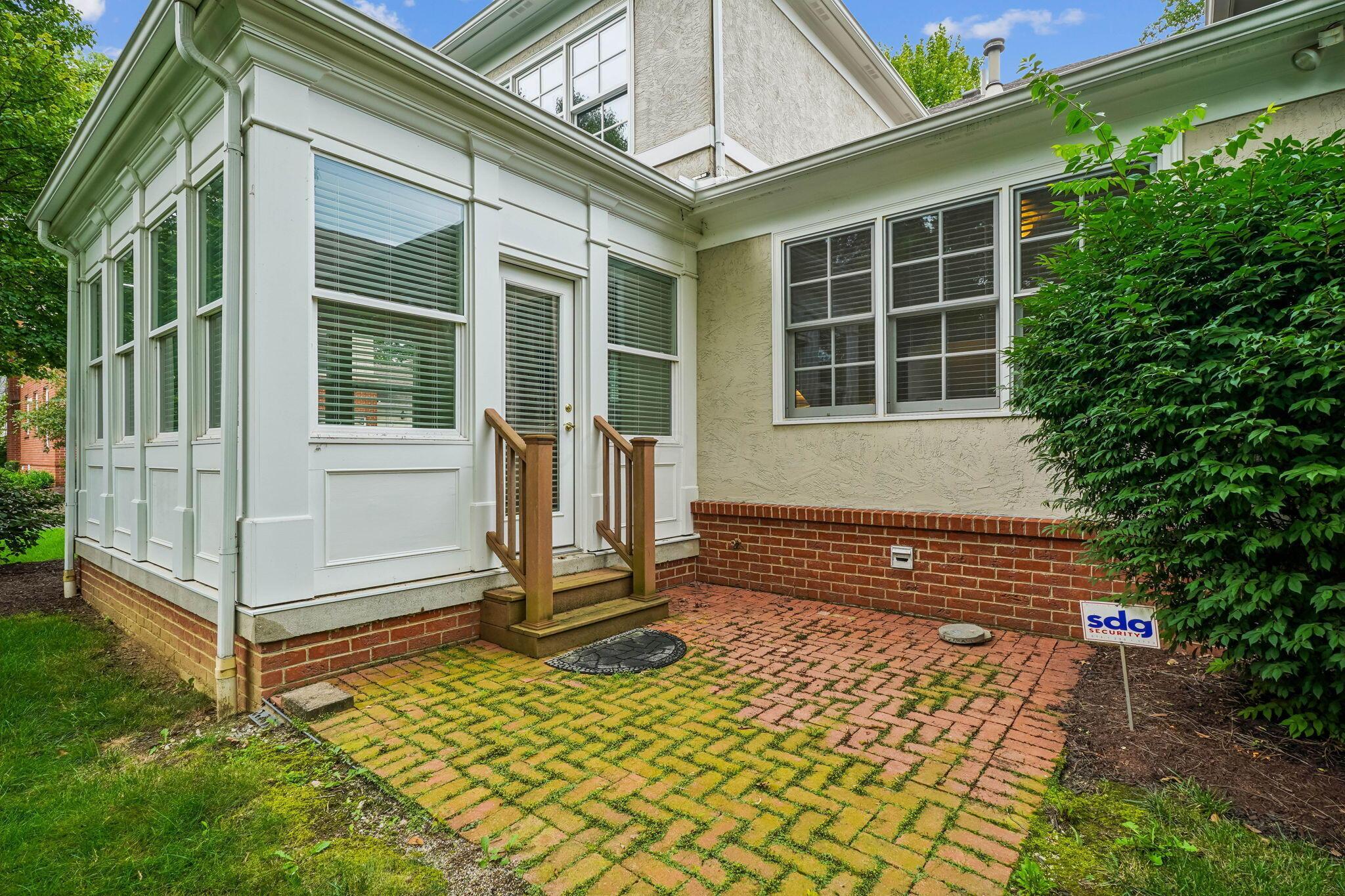 1349 White Oak Lane