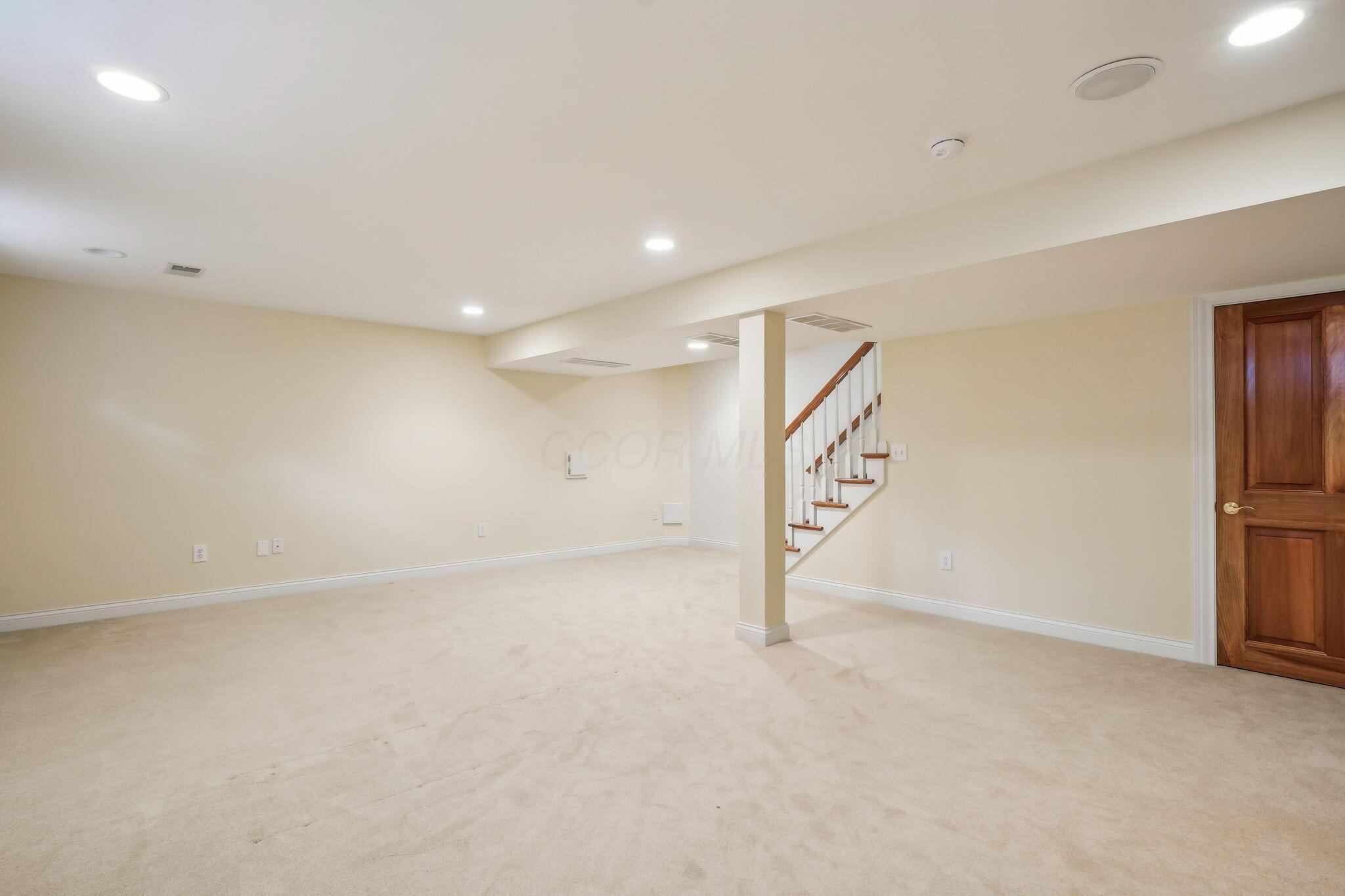 1349 White Oak Lane