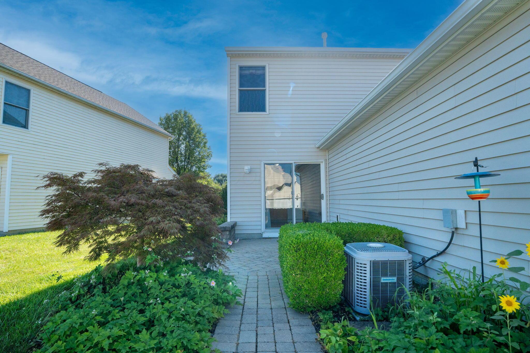 1369 Geranium Drive