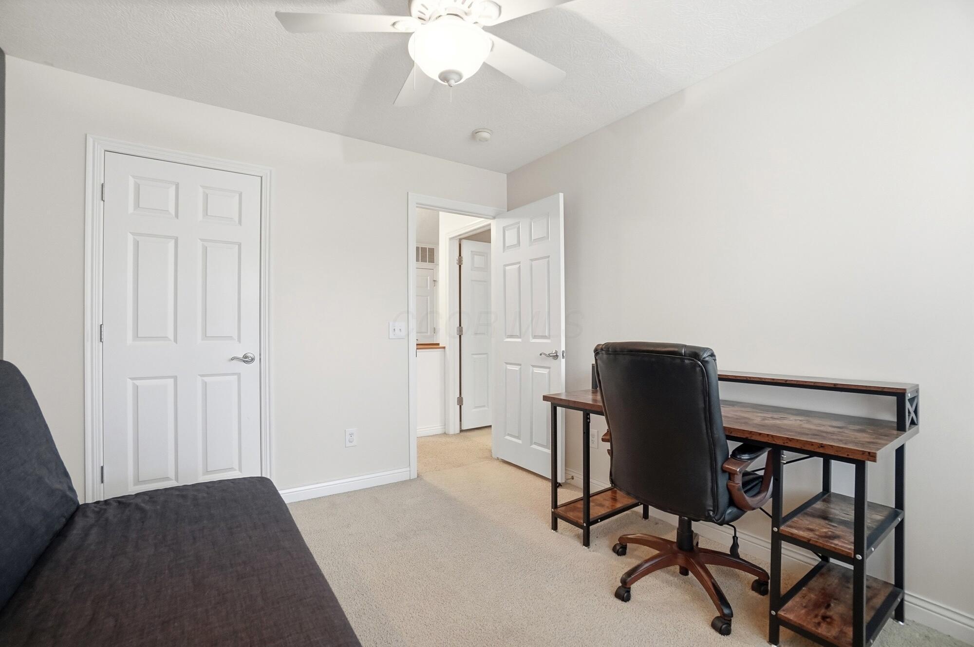 6124 Crossmont Court