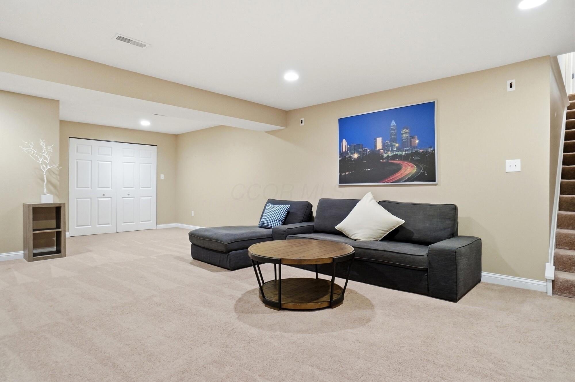 6124 Crossmont Court