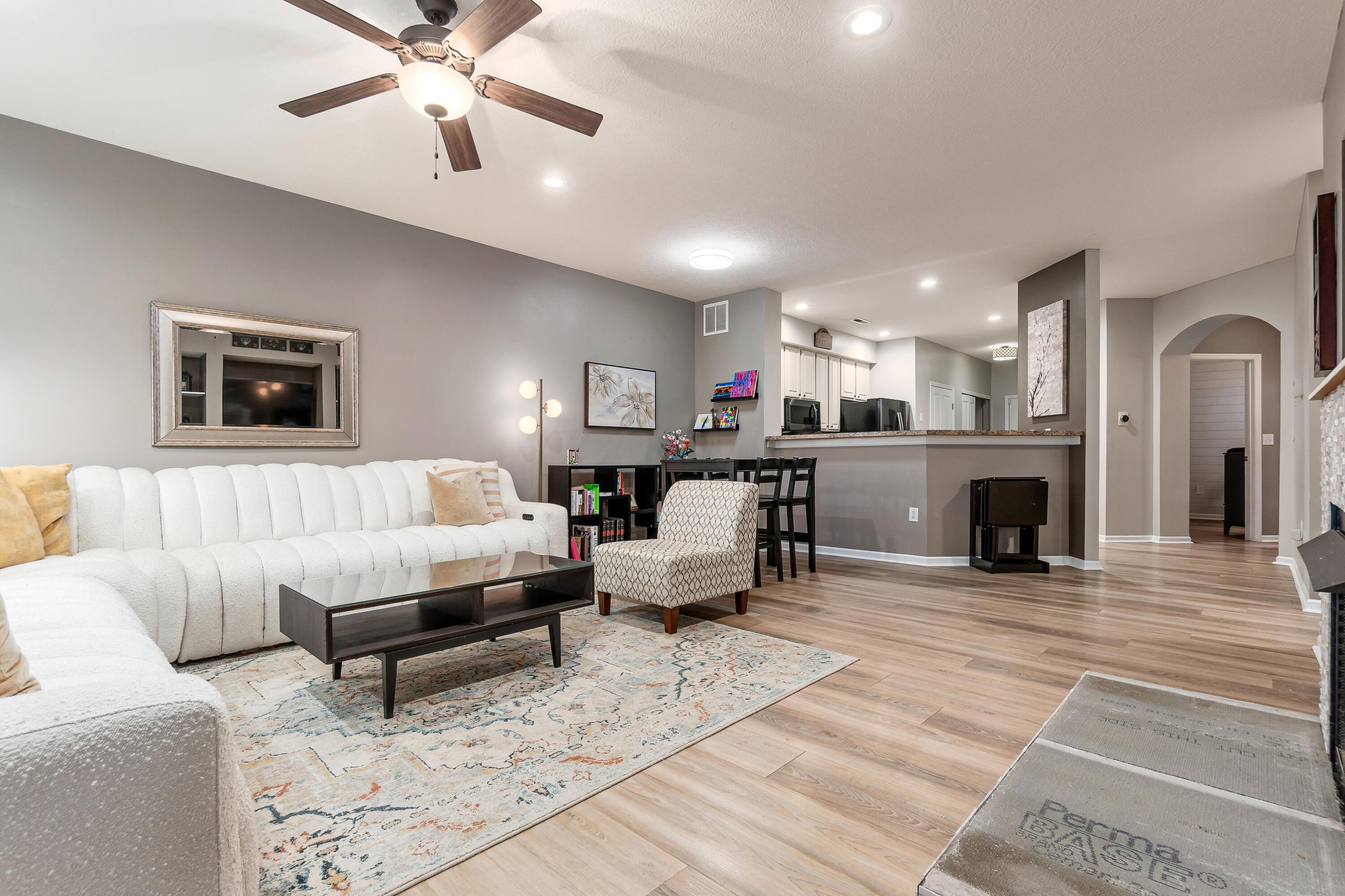 6144 Sowerby Lane