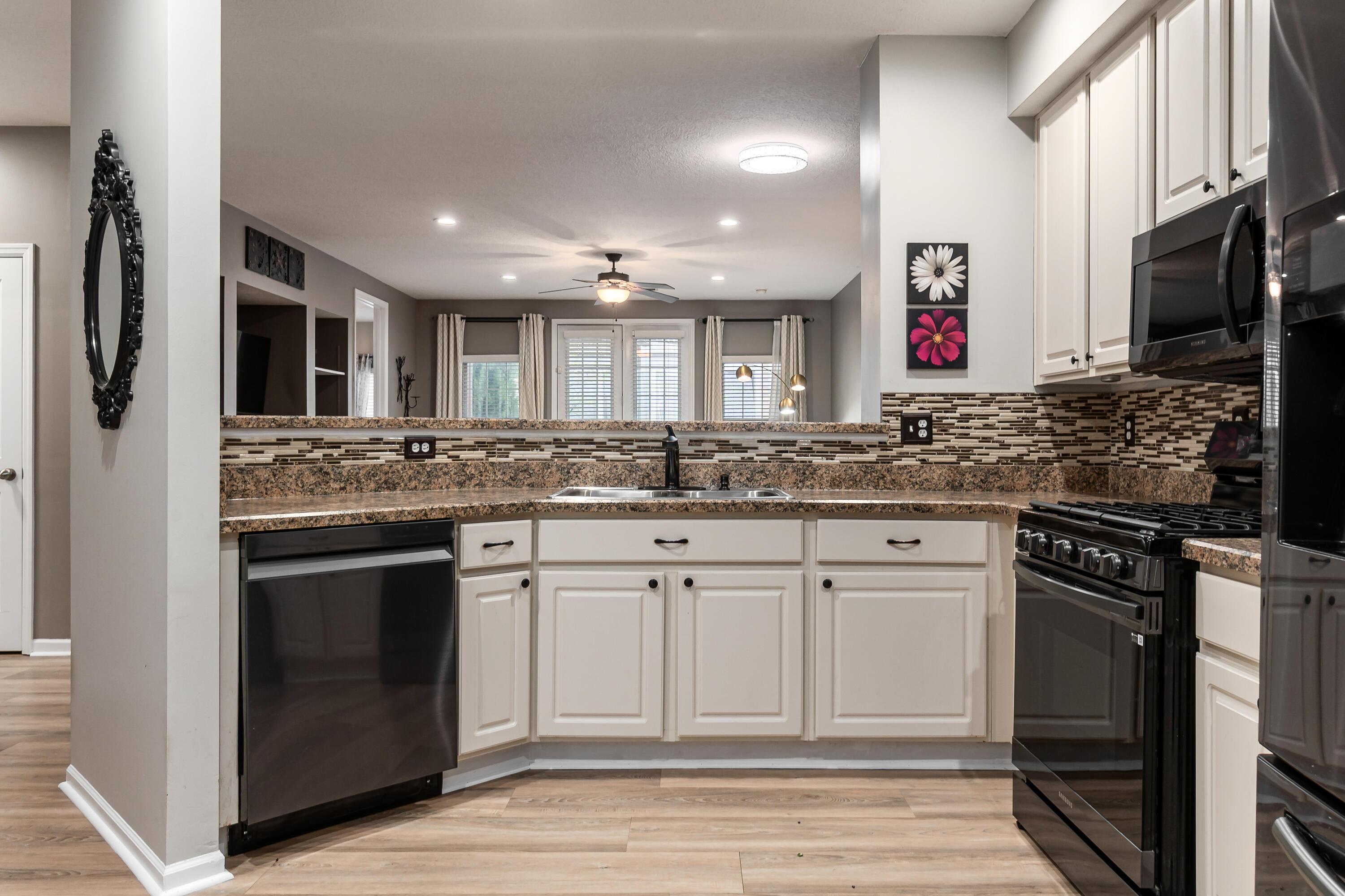 6144 Sowerby Lane