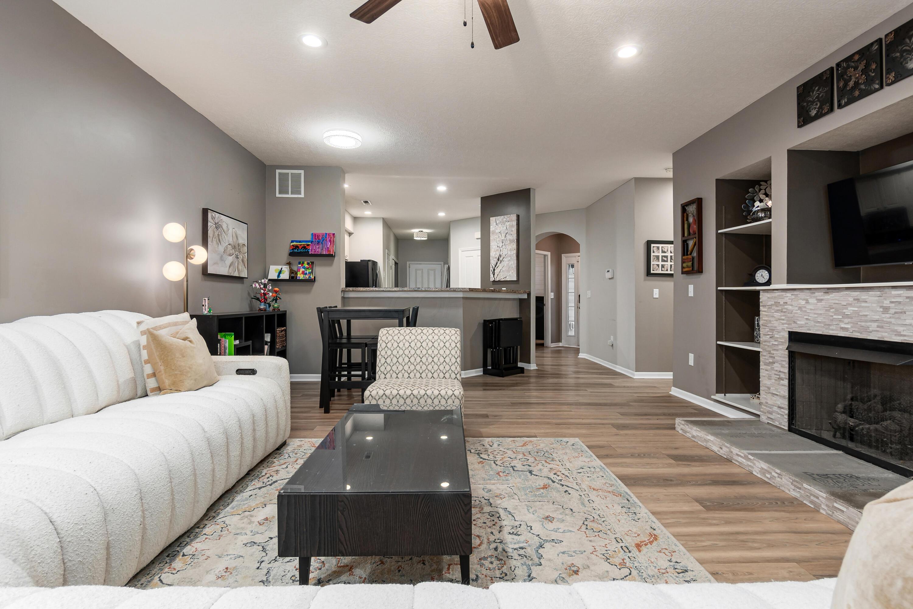 6144 Sowerby Lane