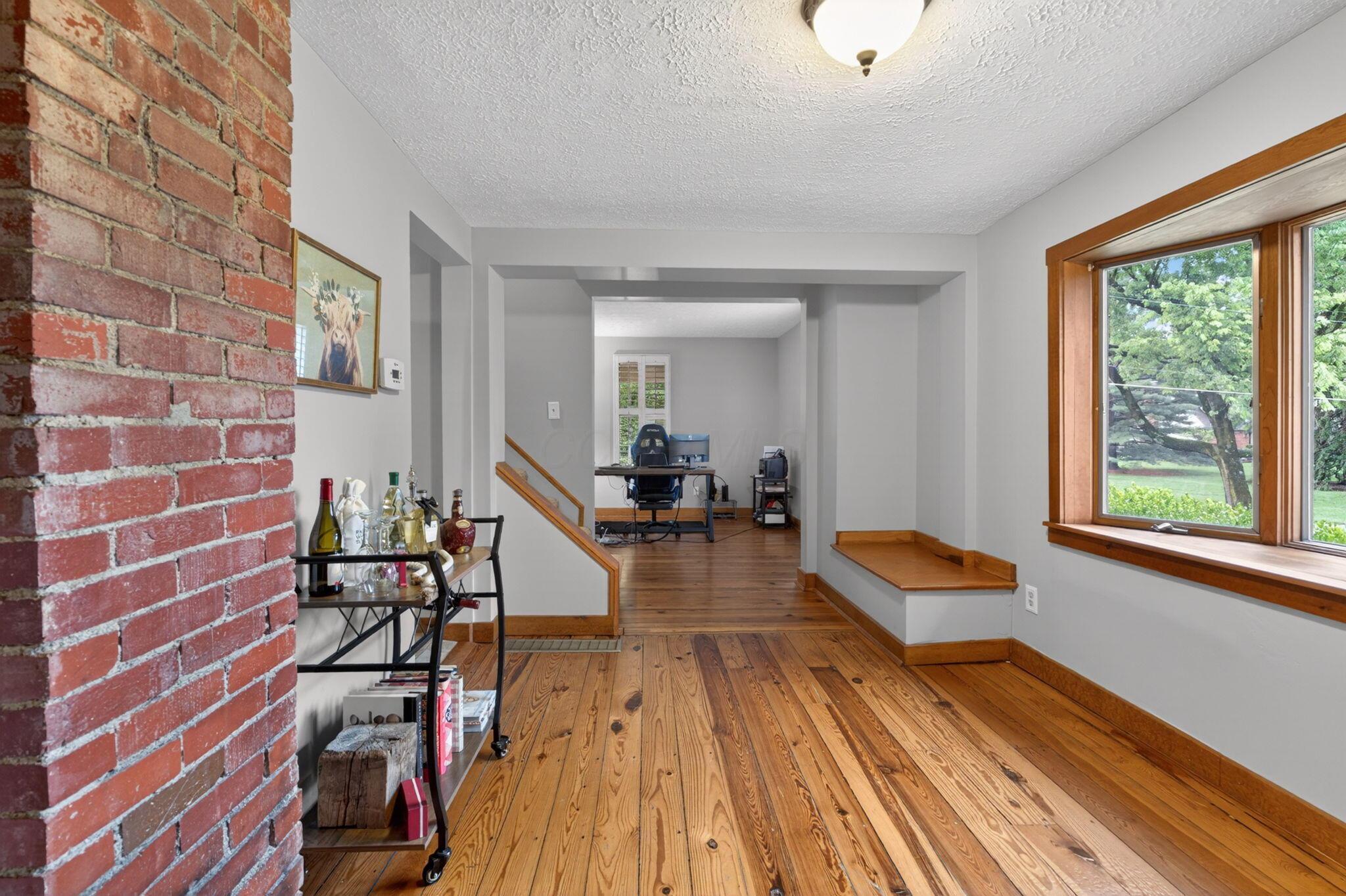 2717 Darling Road