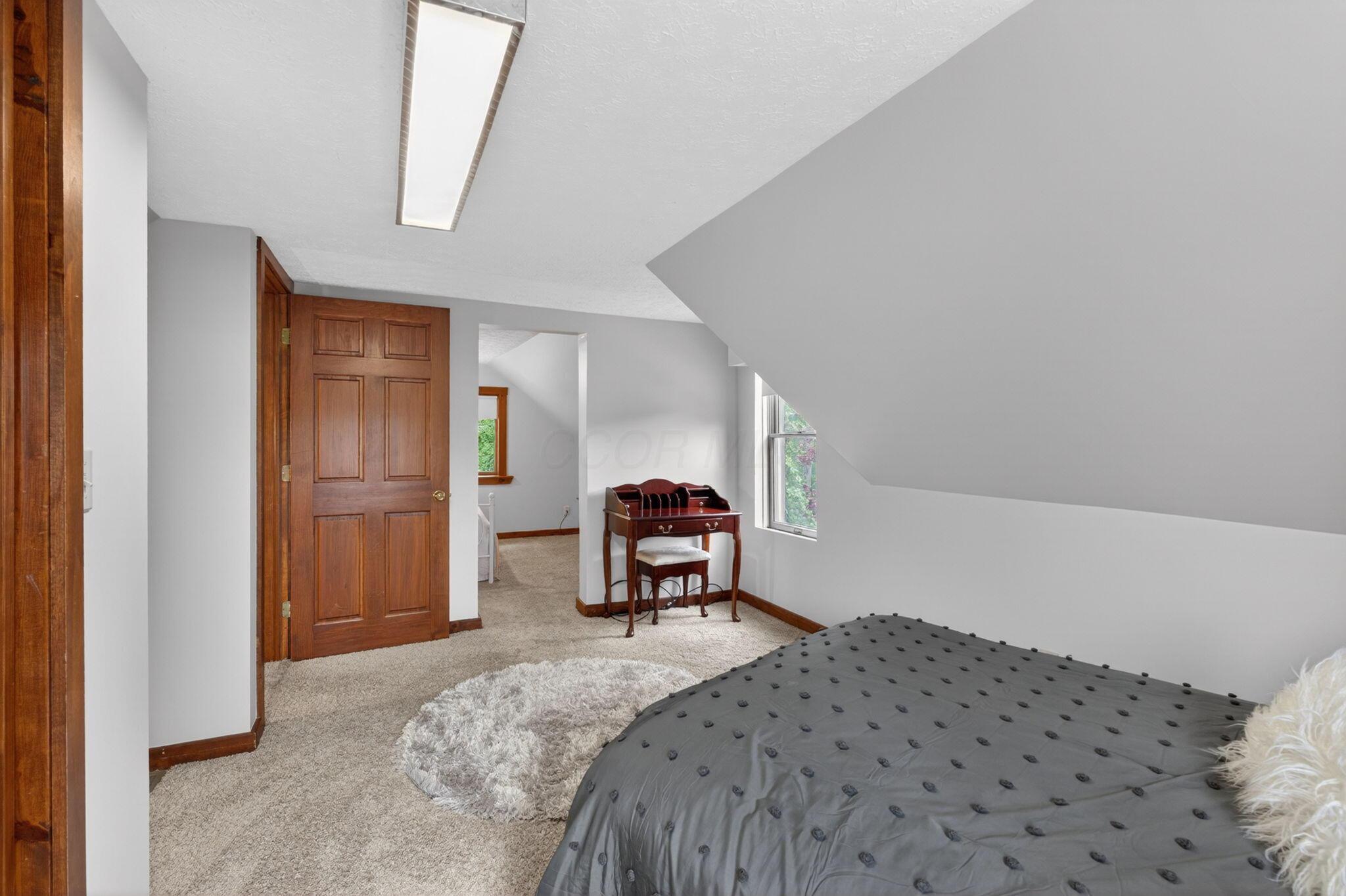 2717 Darling Road
