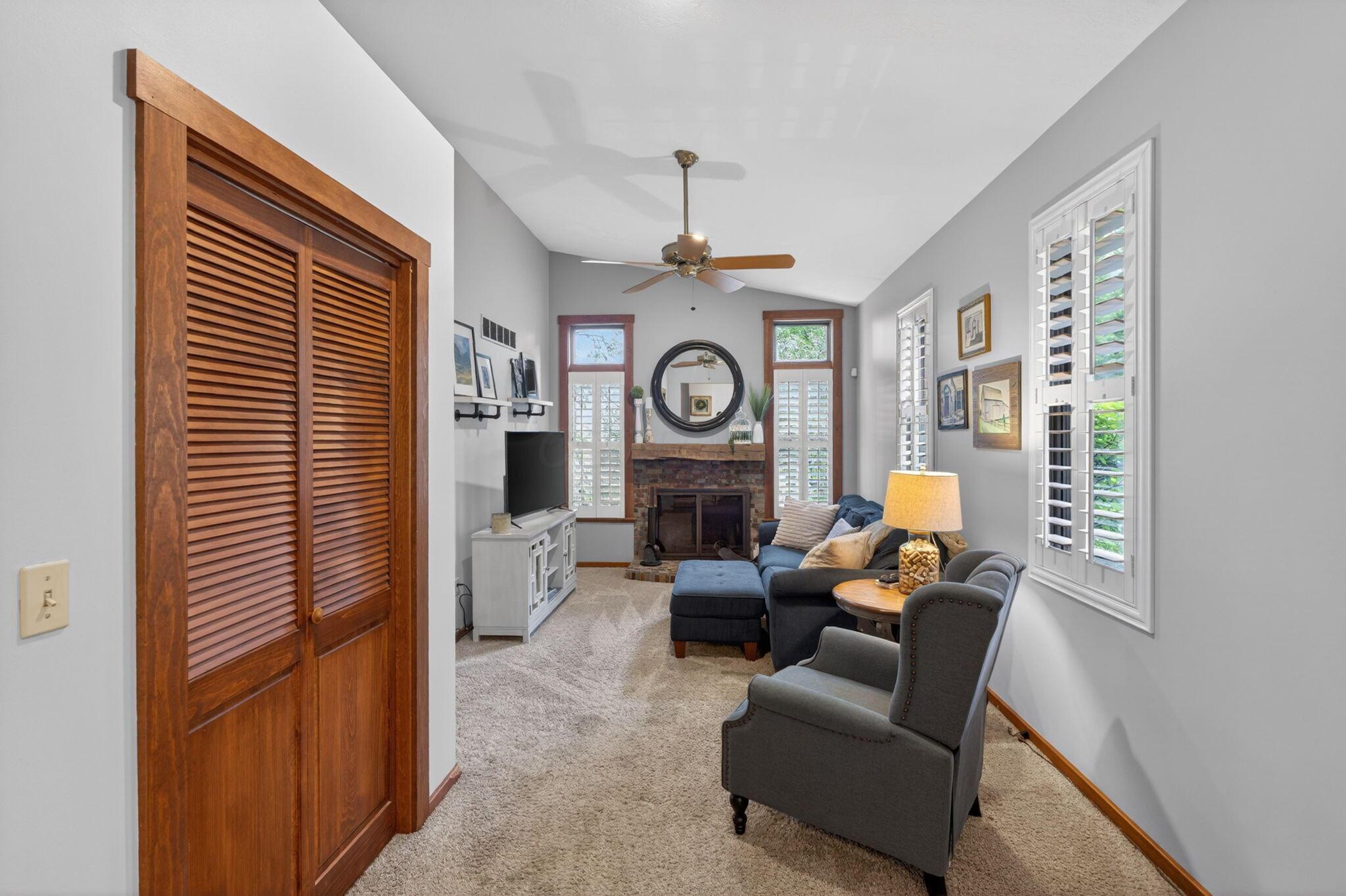2717 Darling Road