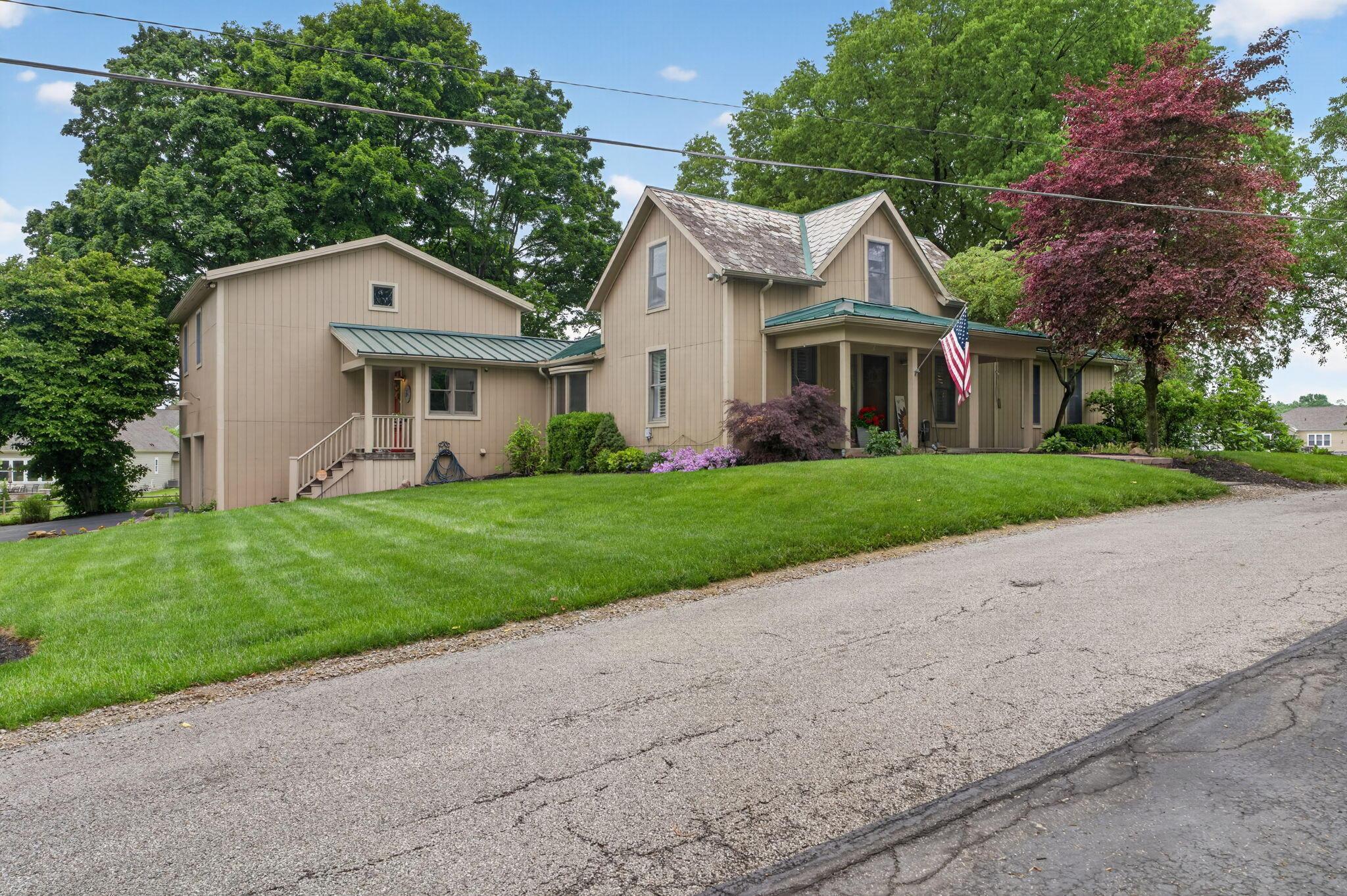 2717 Darling Road